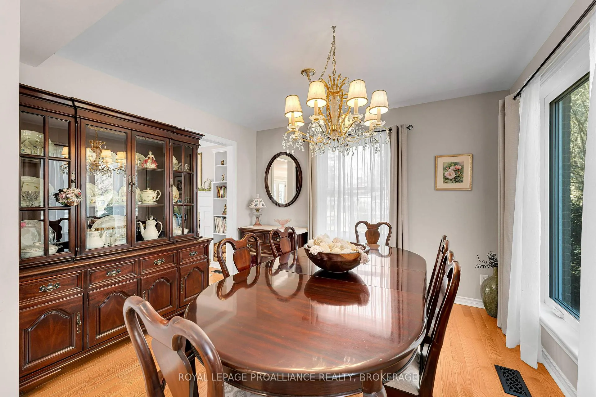 Photo 5 of 46 Watts Crescent, Kingston, Central City West — HOMEH