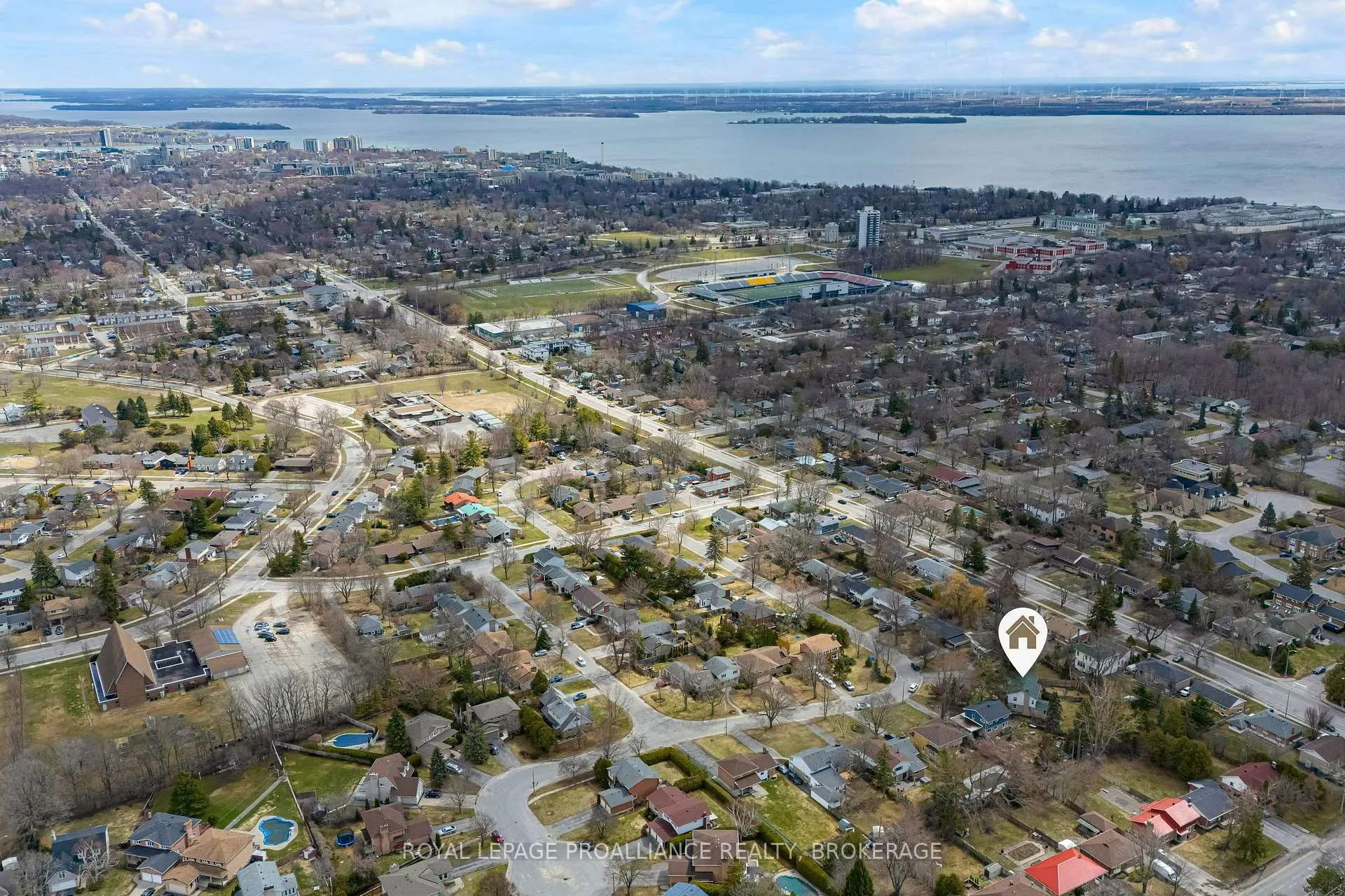 Photo 32 of 46 Watts Crescent, Kingston, Central City West — HOMEH