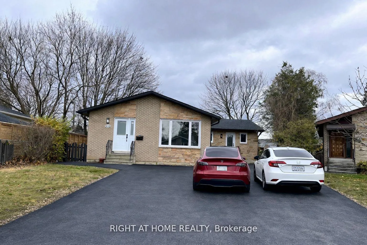 Photo 14 of 809 Helen Crescent, Pickering, Bay Ridges — HOMEH