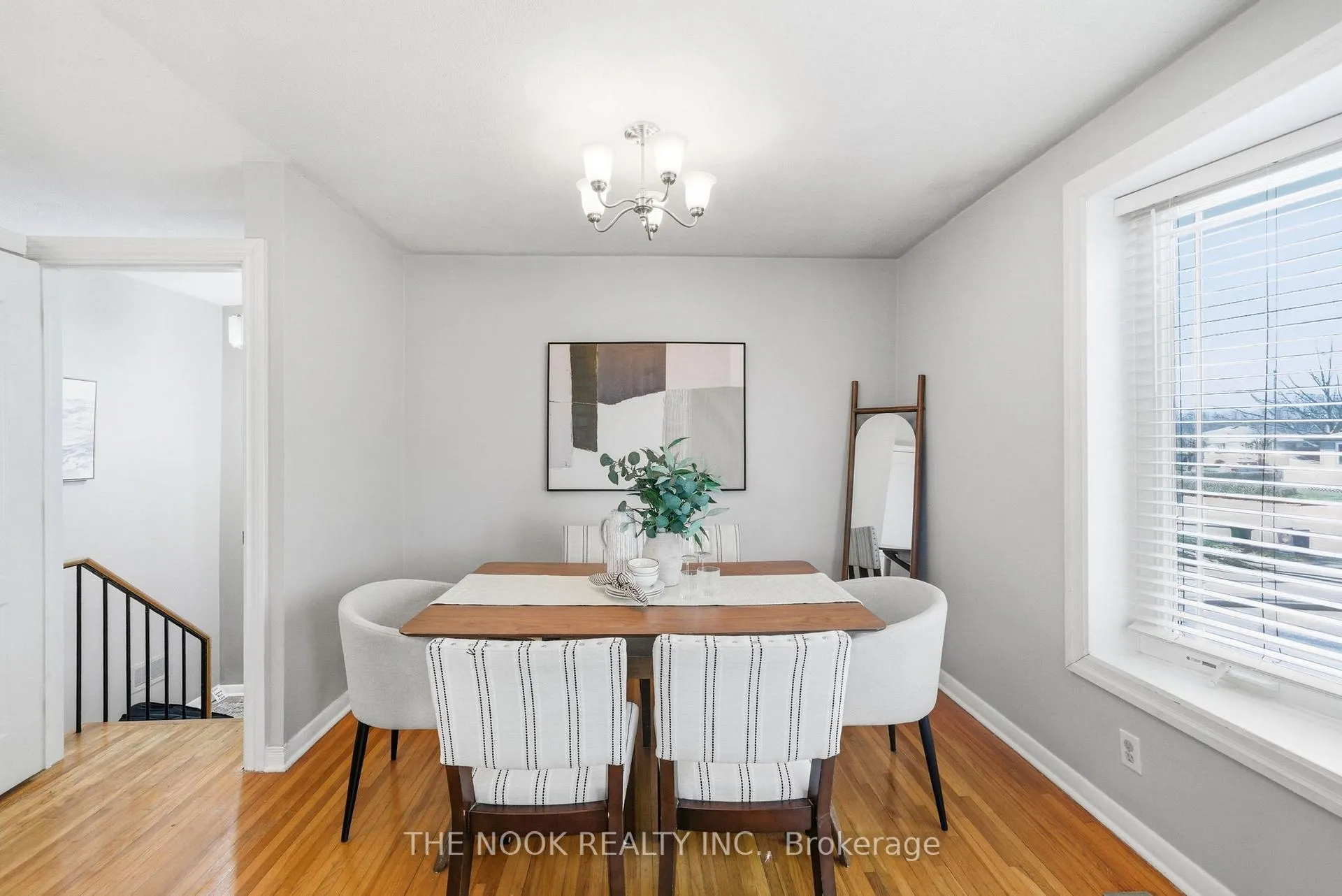 Photo 5 of 1005 Centre Street N, Whitby, Williamsburg — HOMEH