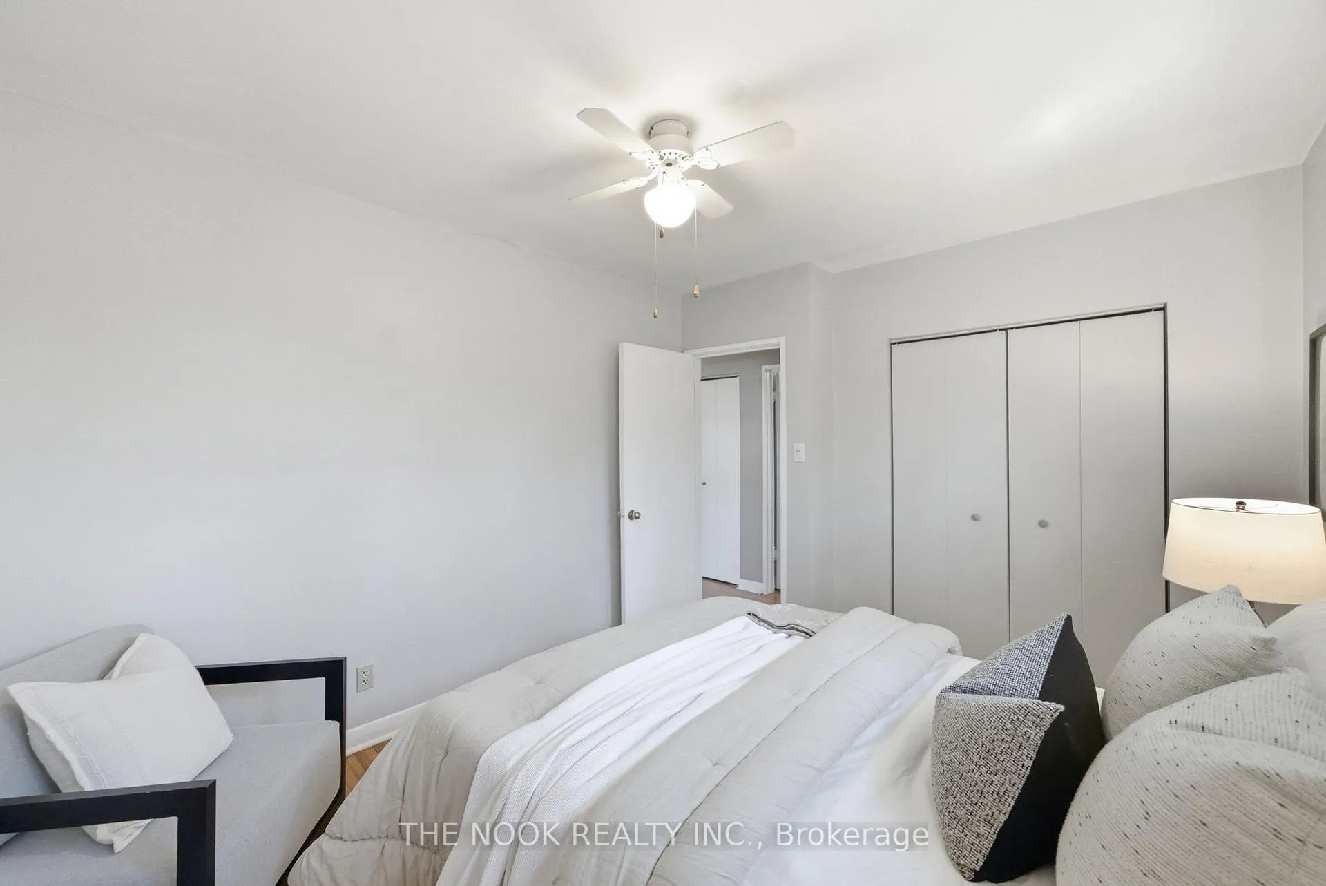 Photo 16 of 1005 Centre Street N, Whitby, Williamsburg — HOMEH