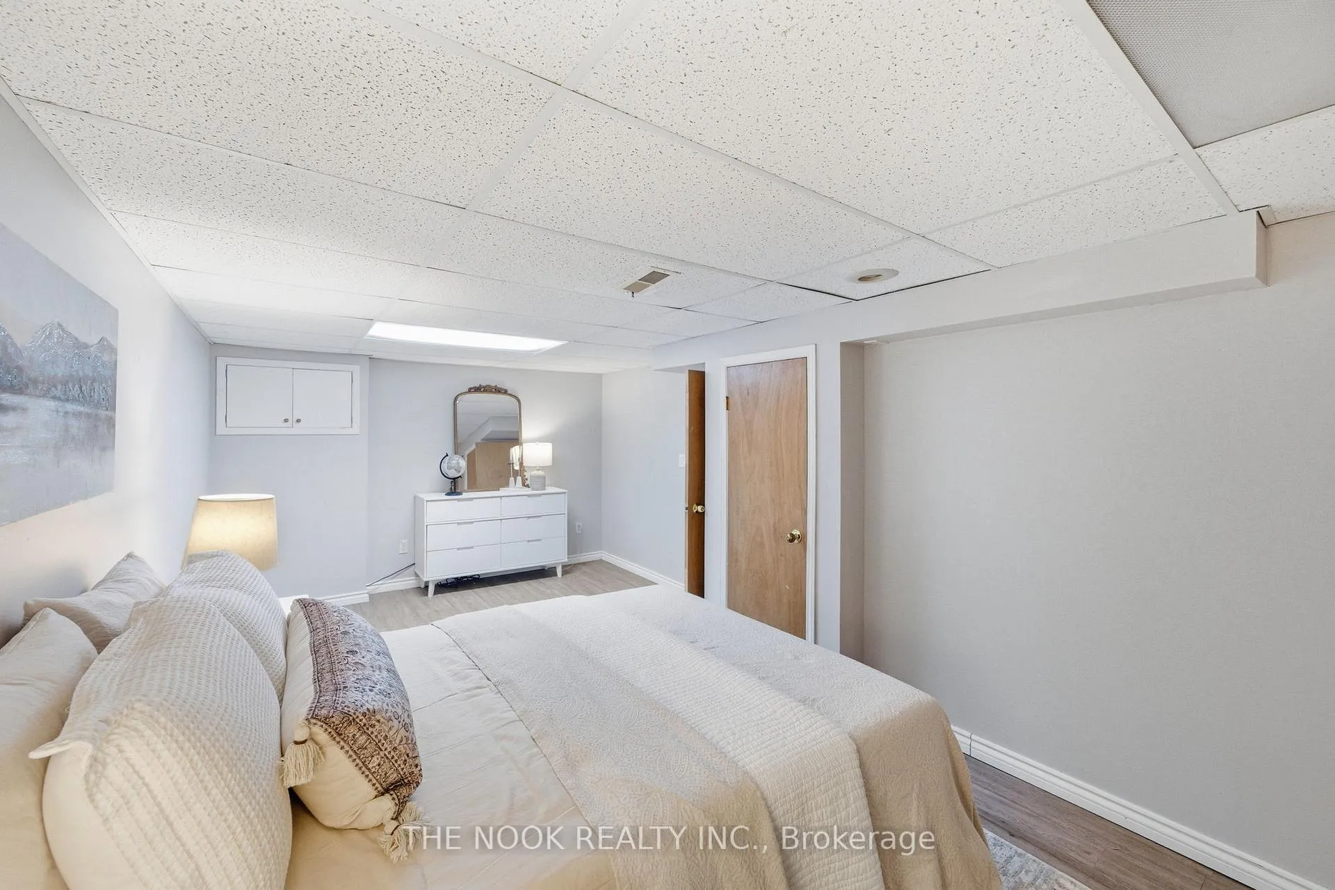 Photo 29 of 1005 Centre Street N, Whitby, Williamsburg — HOMEH