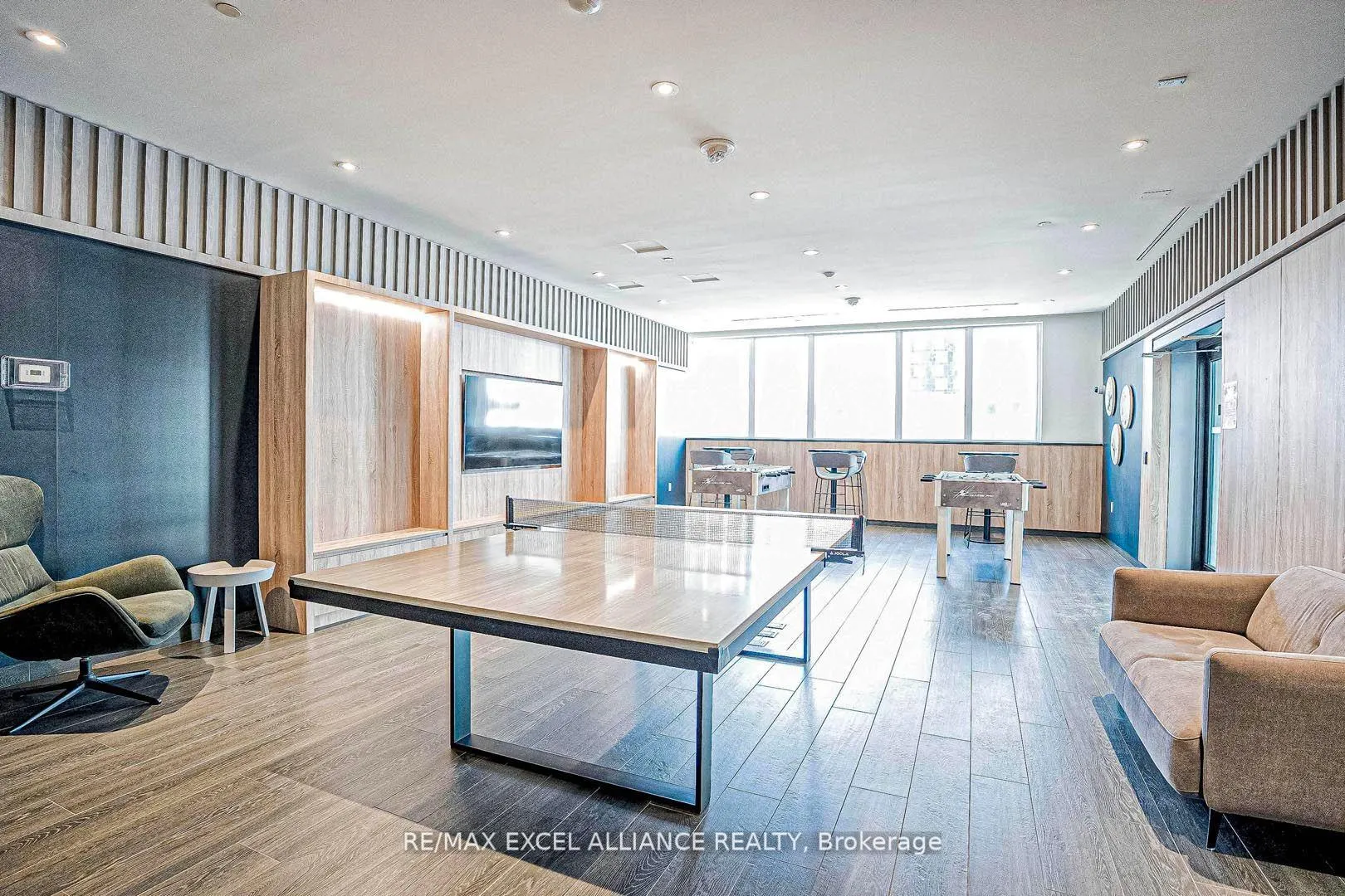 Photo 2 of Unit 2207, 357 King Street W, Toronto, Waterfront Communities — HOMEH