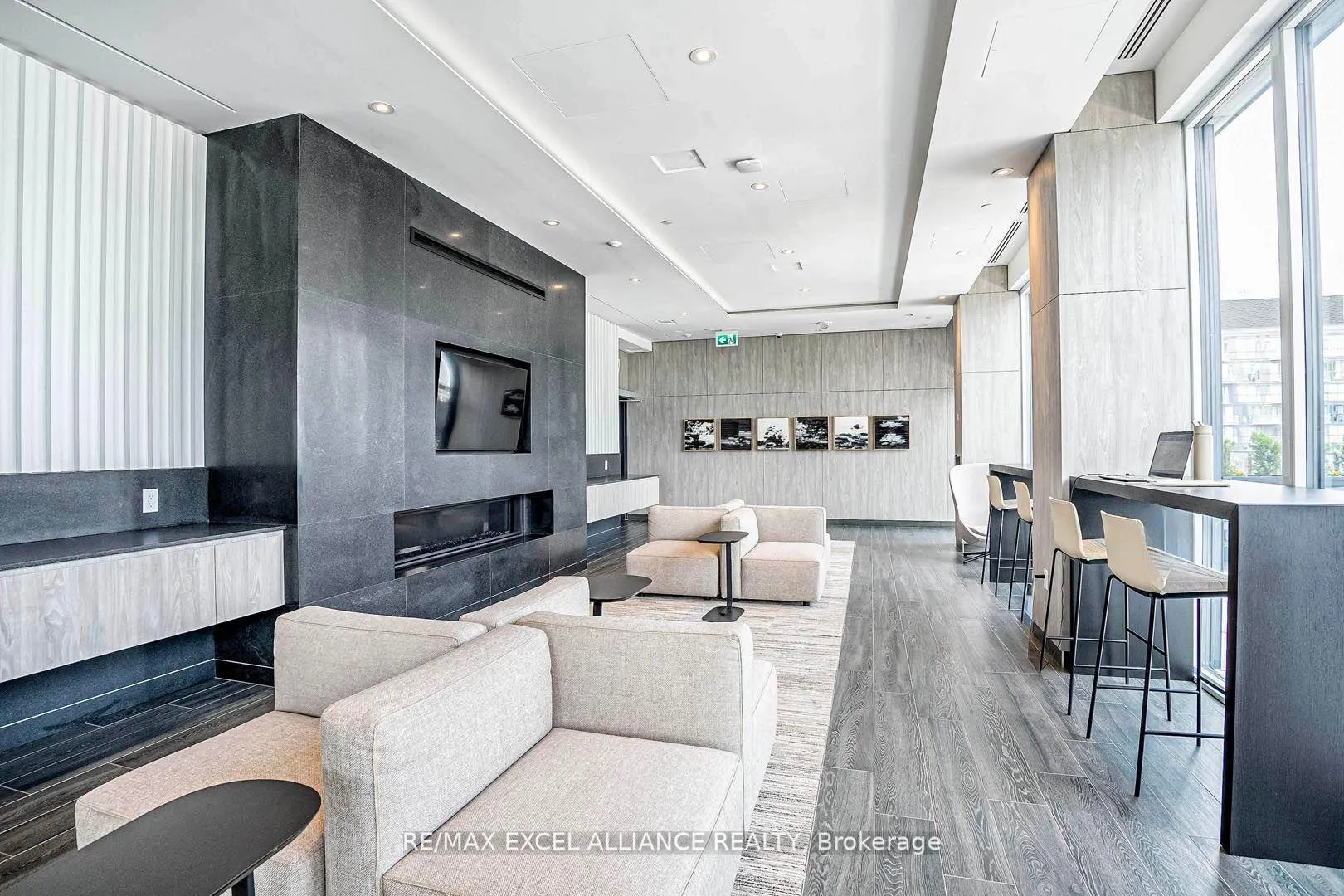 Photo 4 of Unit 2207, 357 King Street W, Toronto, Waterfront Communities — HOMEH