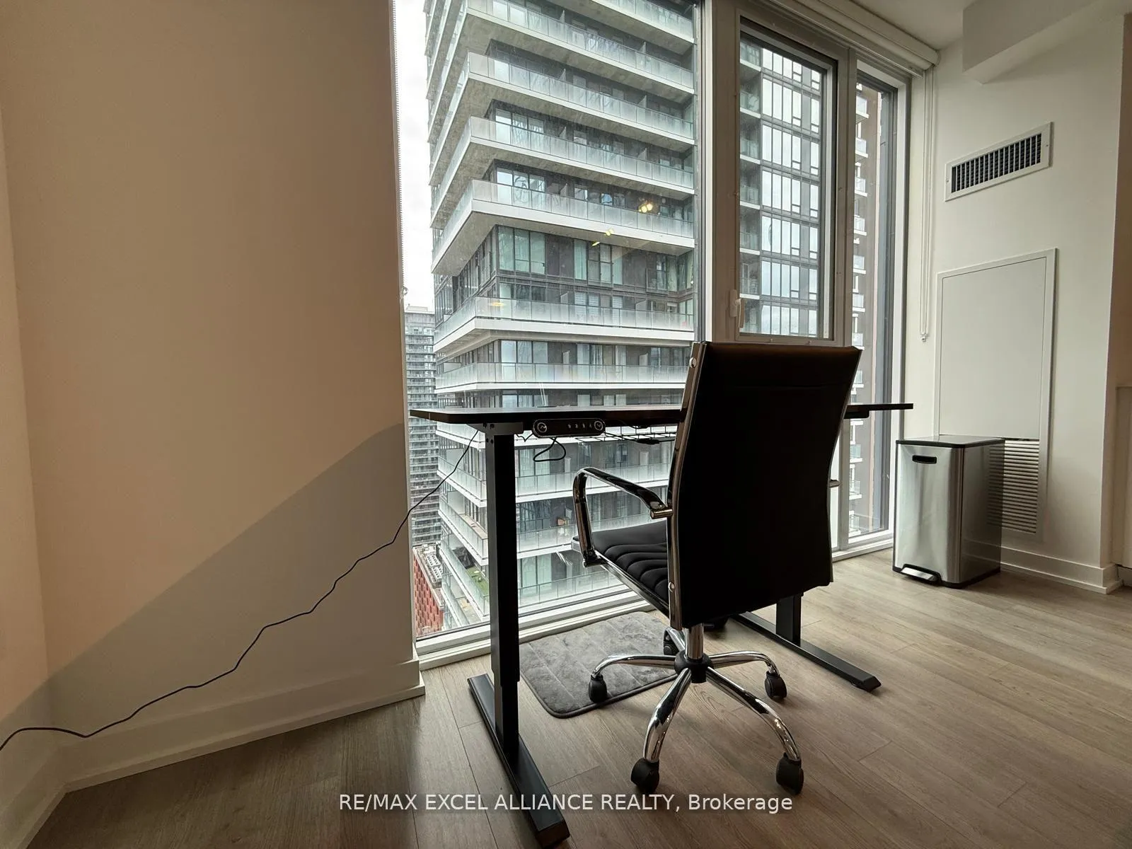 Photo 9 of Unit 2207, 357 King Street W, Toronto, Waterfront Communities — HOMEH