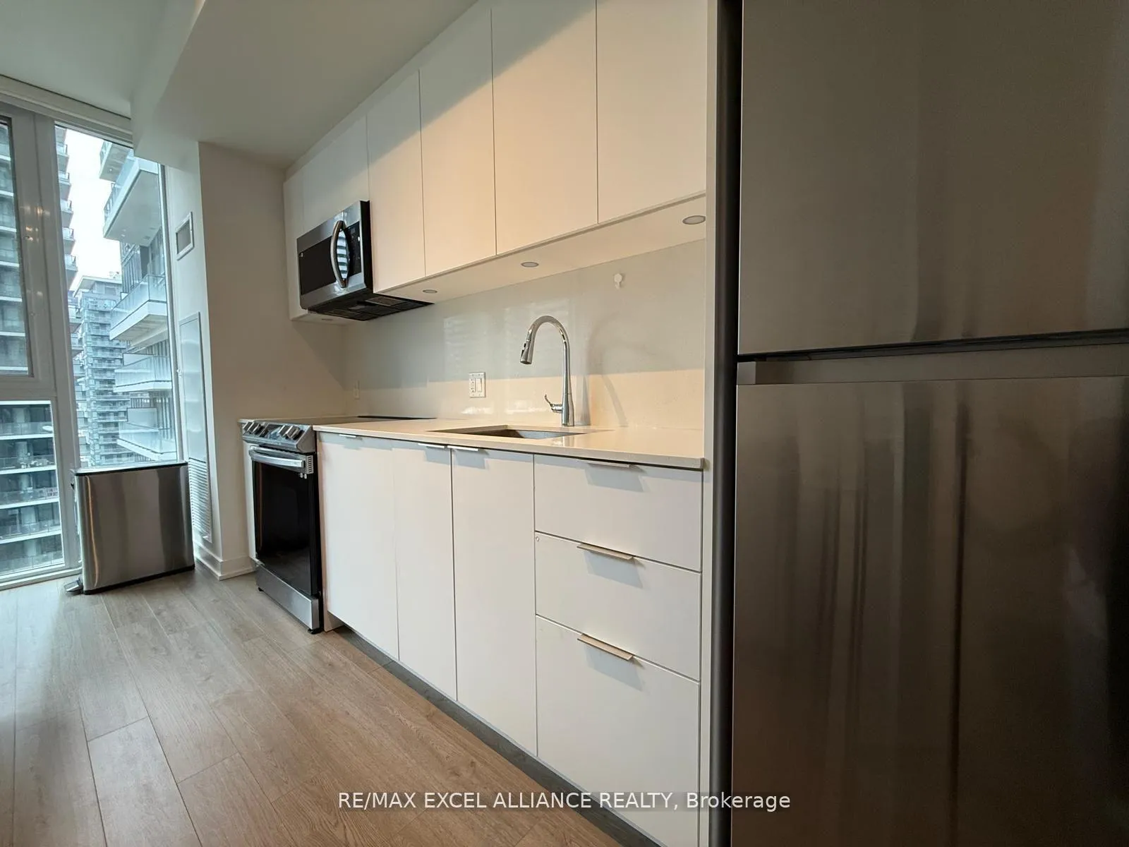 Photo 11 of Unit 2207, 357 King Street W, Toronto, Waterfront Communities — HOMEH