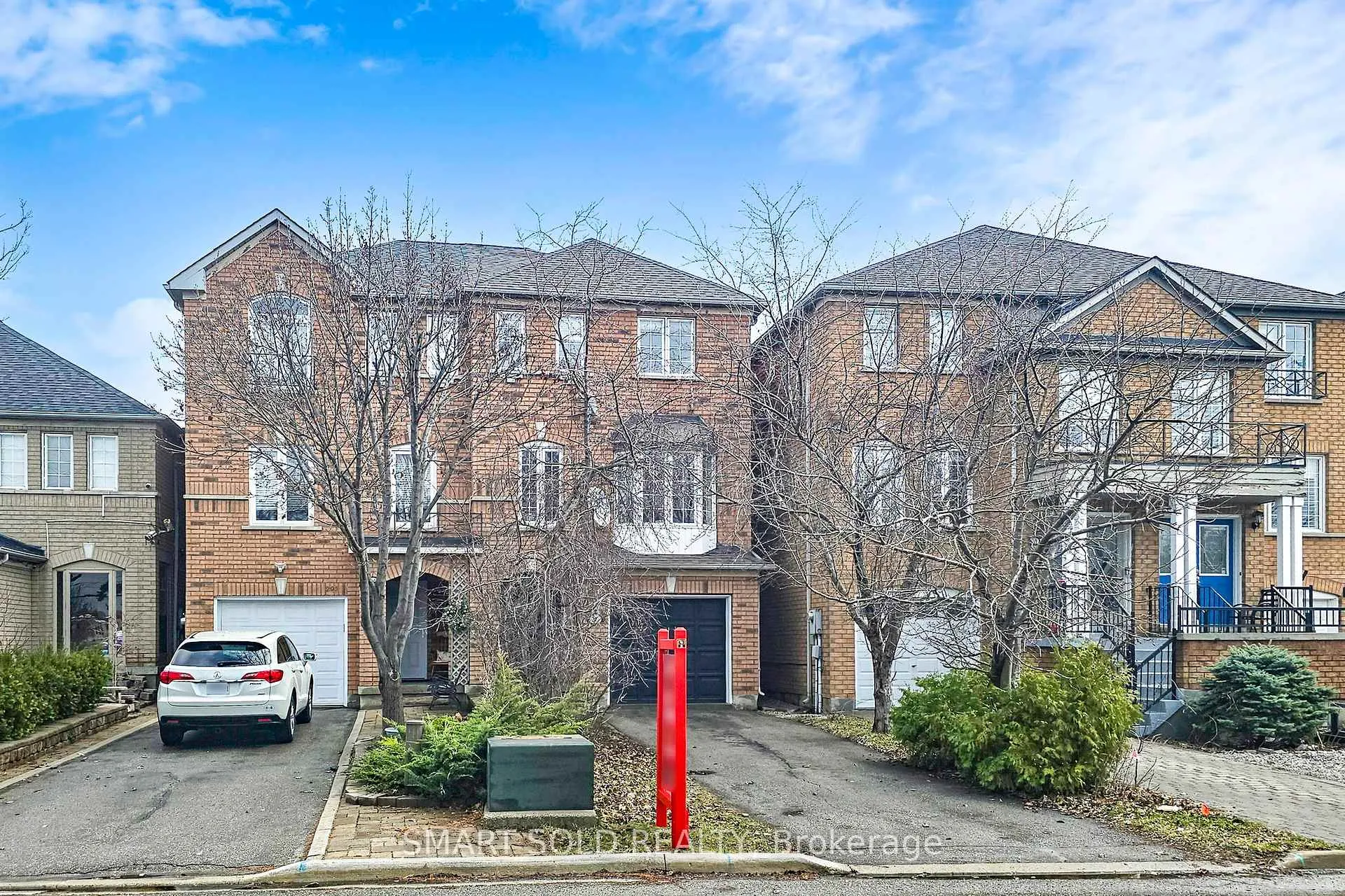 Photo 3 of 299 Yellowood Circle, Vaughan, Patterson — HOMEH