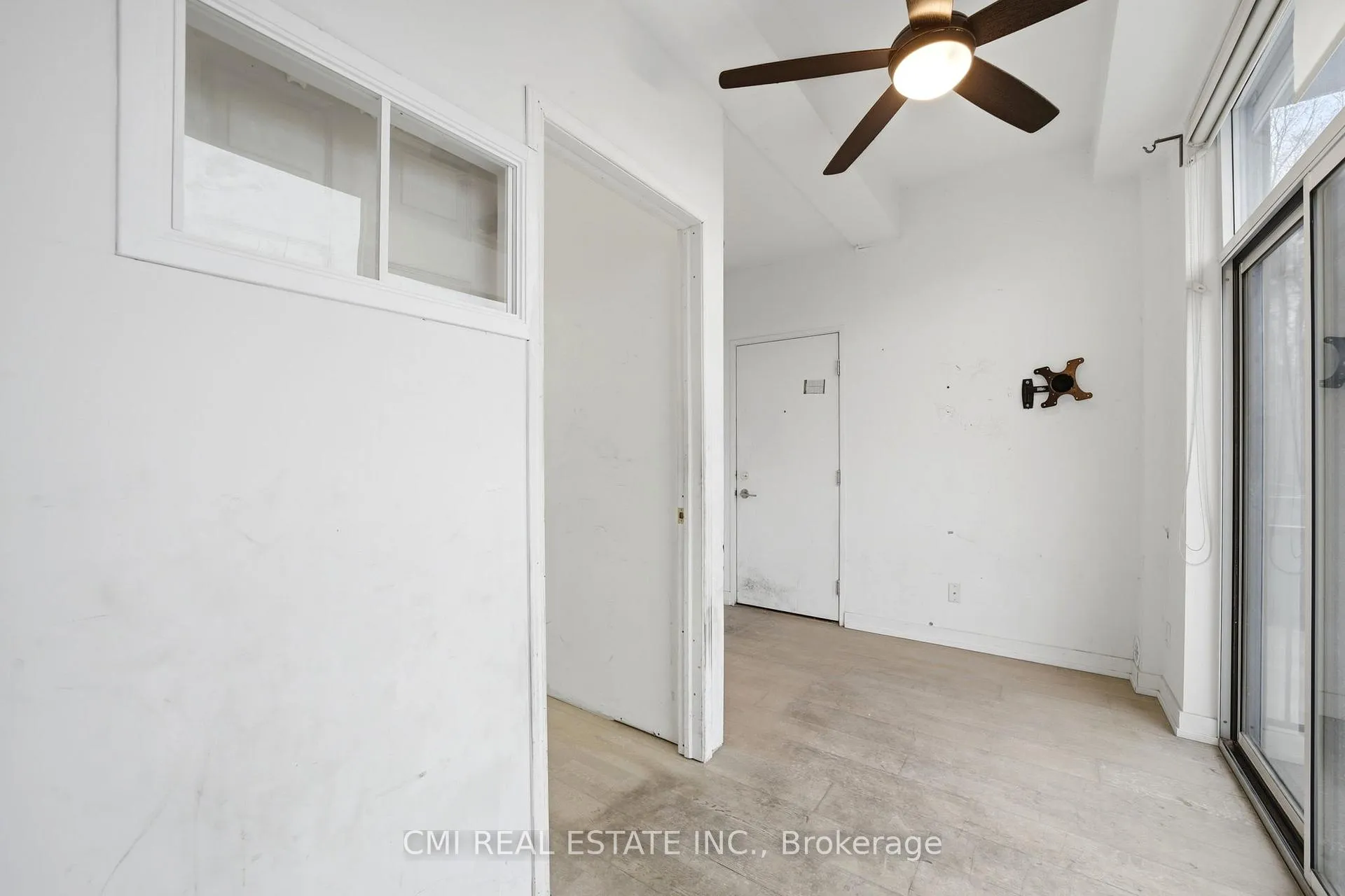 Photo 7 of Unit 14, 1321 Gerrard Street E, Toronto, Greenwood-Coxwell — HOMEH