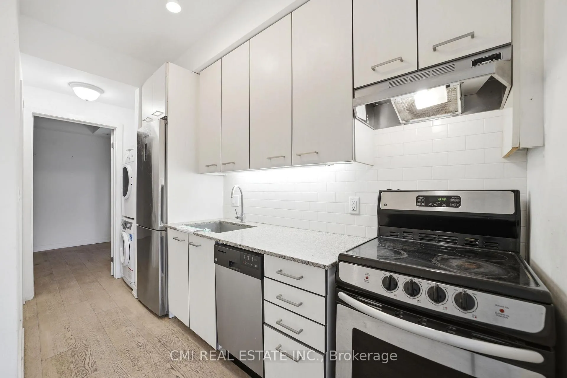 Photo 8 of Unit 14, 1321 Gerrard Street E, Toronto, Greenwood-Coxwell — HOMEH