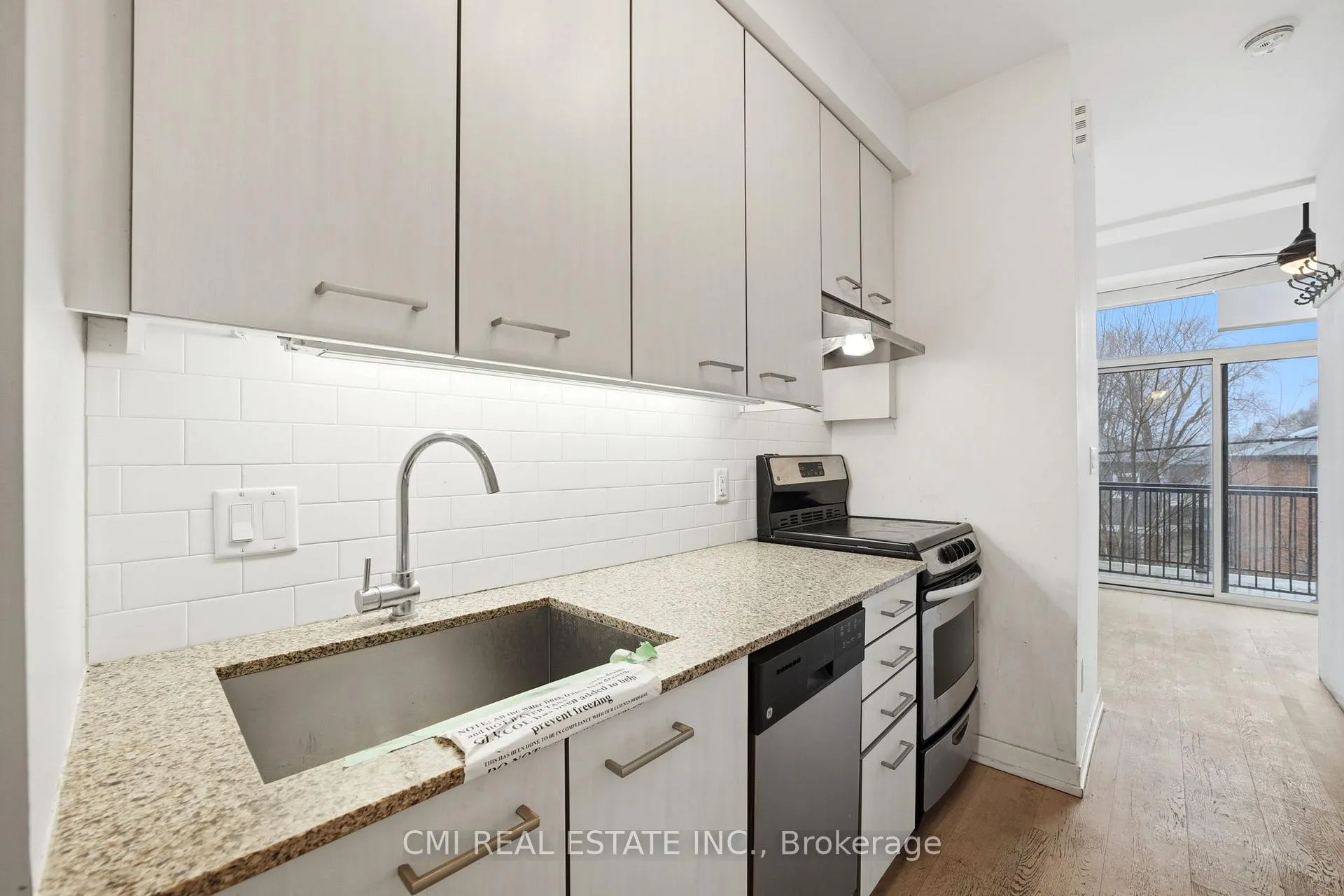 Photo 9 of Unit 14, 1321 Gerrard Street E, Toronto, Greenwood-Coxwell — HOMEH