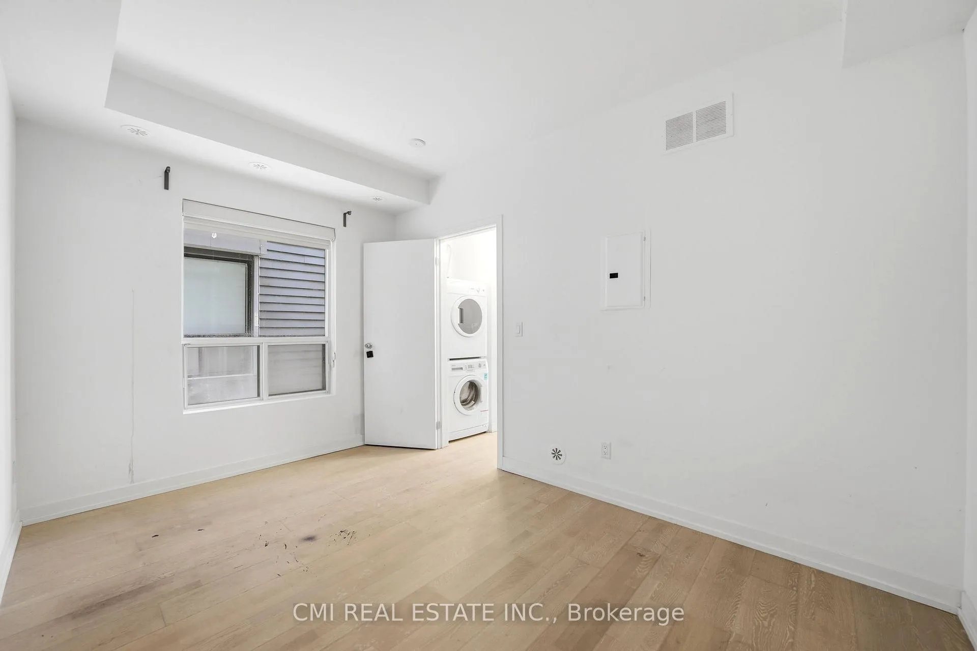 Photo 15 of Unit 14, 1321 Gerrard Street E, Toronto, Greenwood-Coxwell — HOMEH