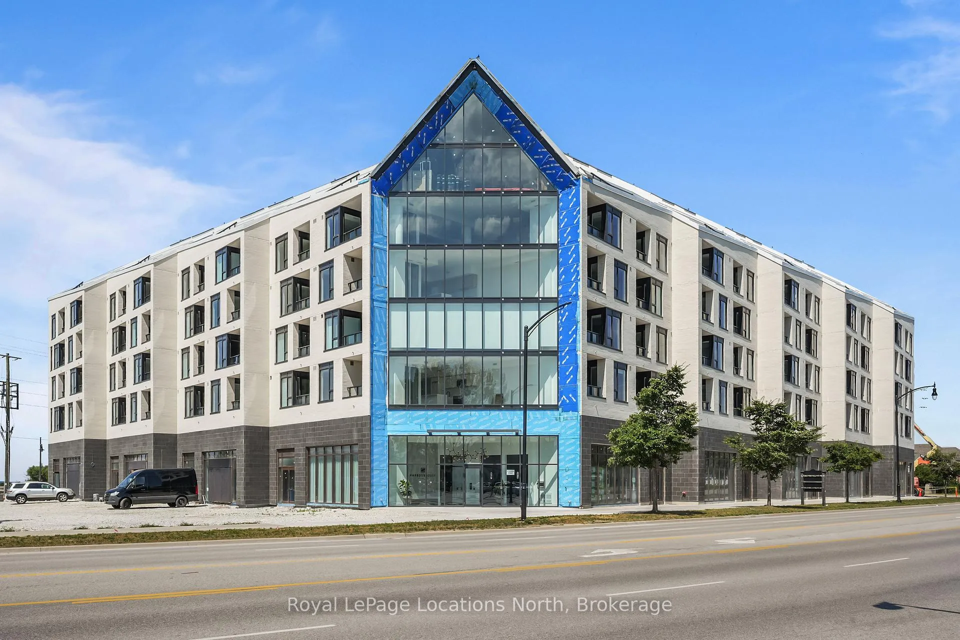 Photo 1 of 31 Huron Street, Collingwood — HOMEH