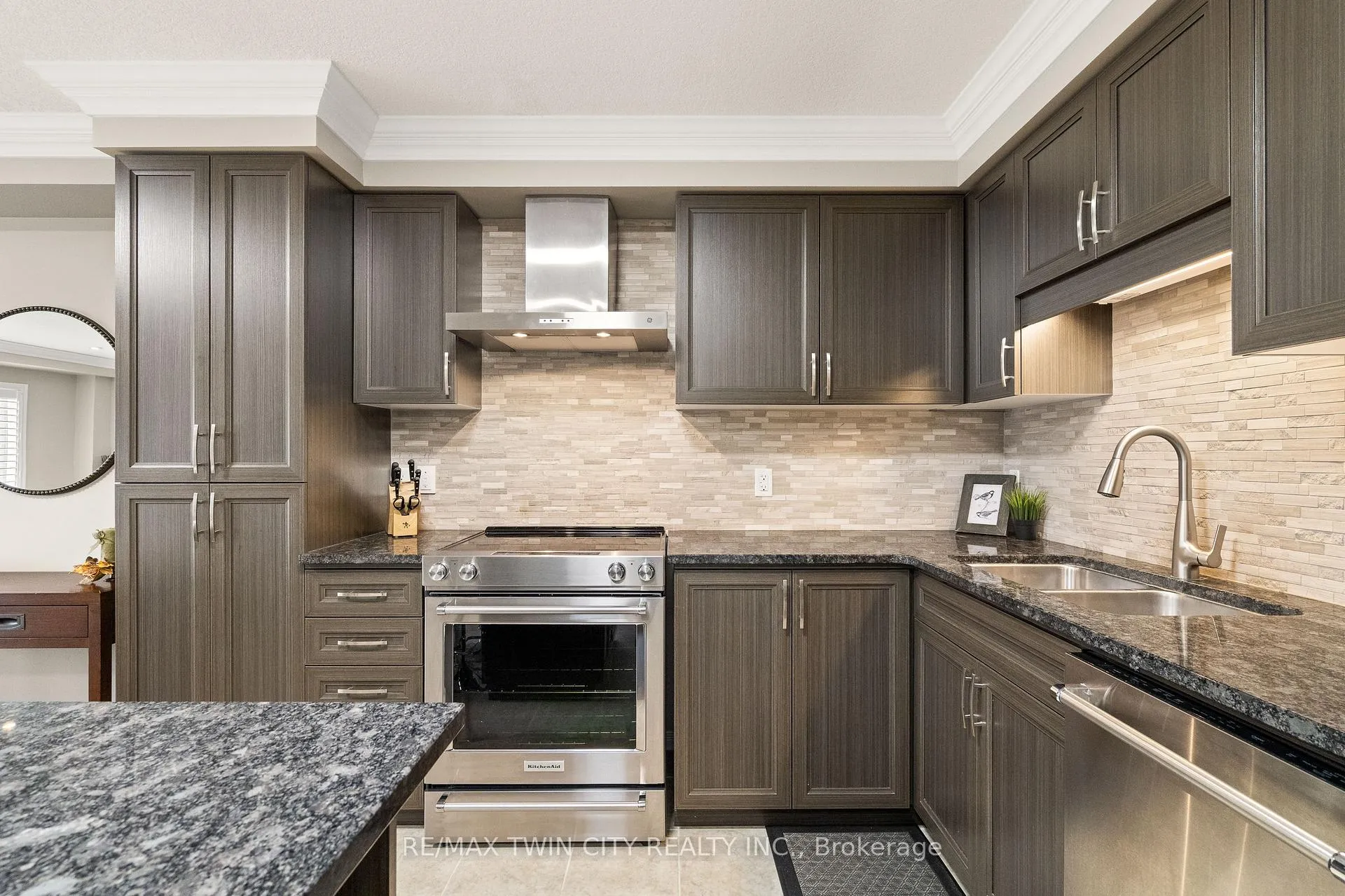 Photo 6 of 67 Meadowridge Street, Kitchener, Doon South — HOMEH