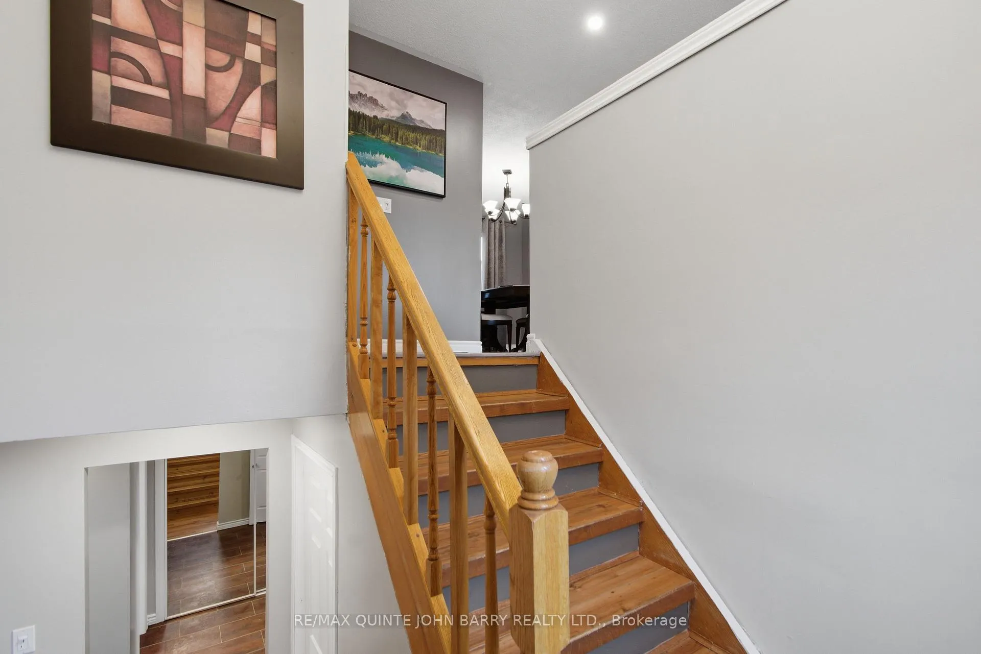 Photo 4 of 106 Nicholas Street, Quinte West, Trenton Ward — HOMEH