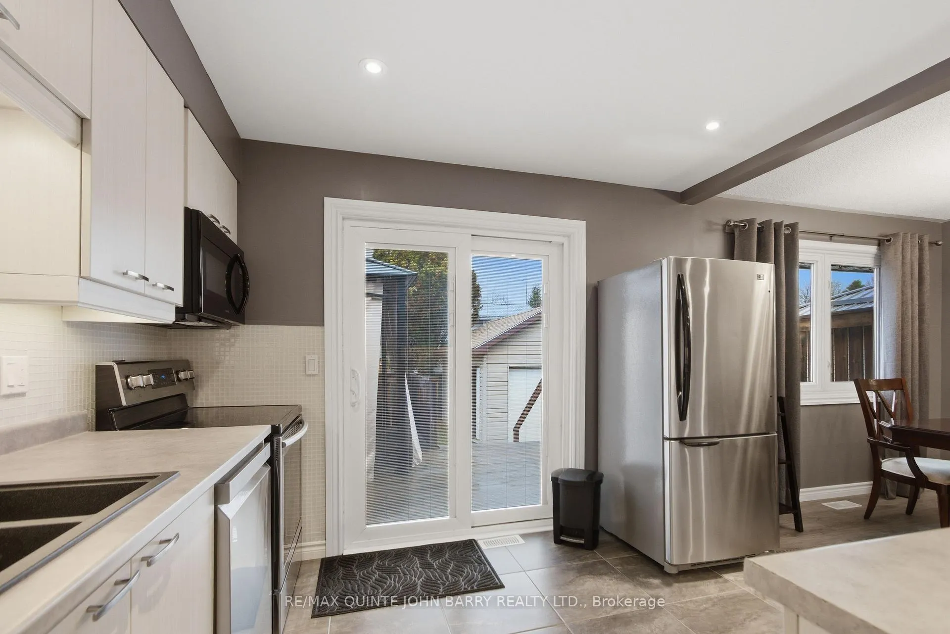 Photo 12 of 106 Nicholas Street, Quinte West, Trenton Ward — HOMEH