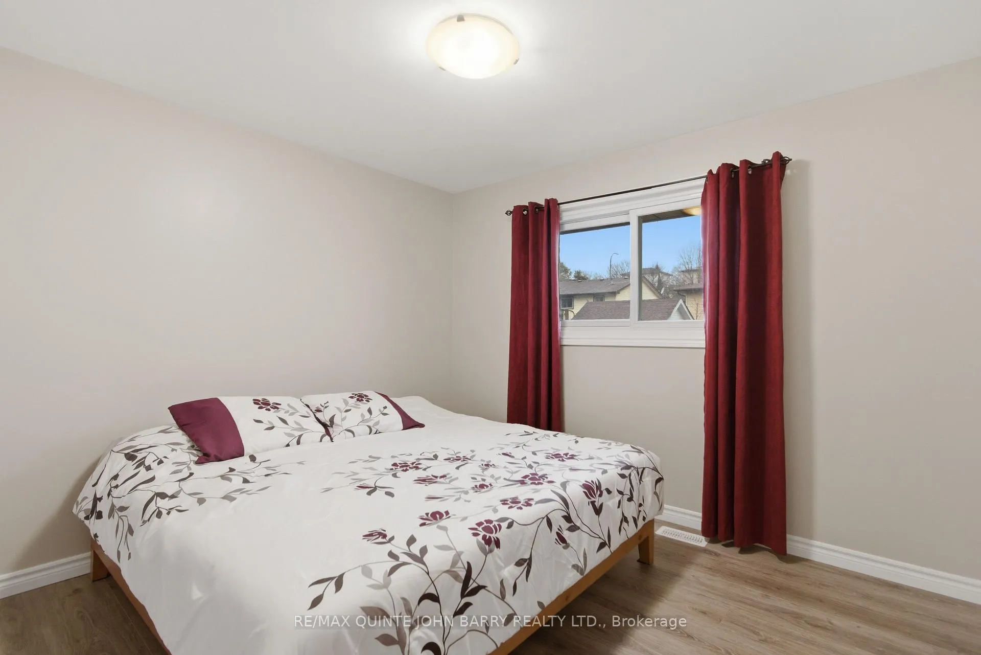 Photo 14 of 106 Nicholas Street, Quinte West, Trenton Ward — HOMEH