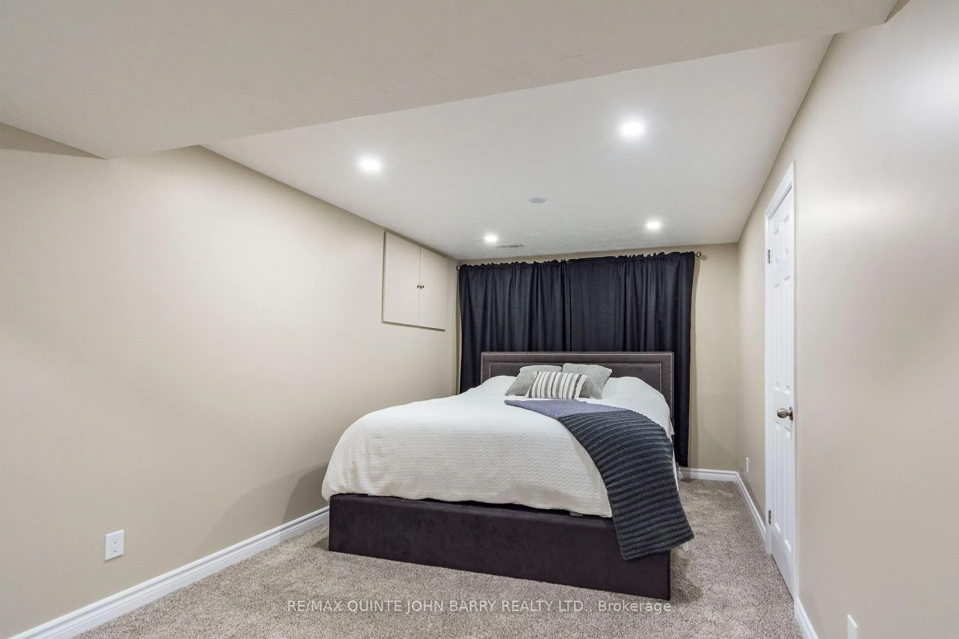 Photo 22 of 106 Nicholas Street, Quinte West, Trenton Ward — HOMEH