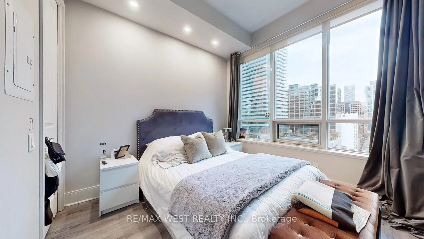 Photo 11 of Unit 1202, 21 Balmuto Street, Toronto, Bay Street Corridor — HOMEH