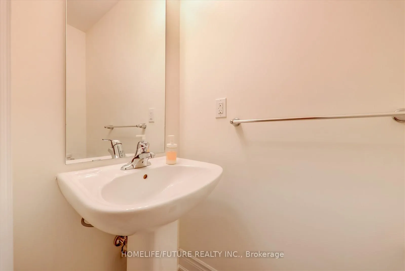 Photo 9 of 269 Kirkham Drive, Markham, Cedarwood — HOMEH