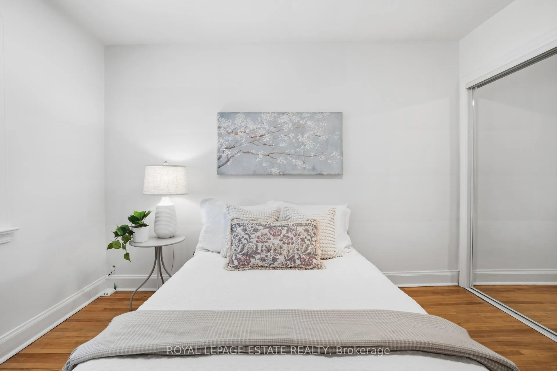 Photo 8 of 62 Binswood Avenue, Toronto, Danforth Village-East York — HOMEH