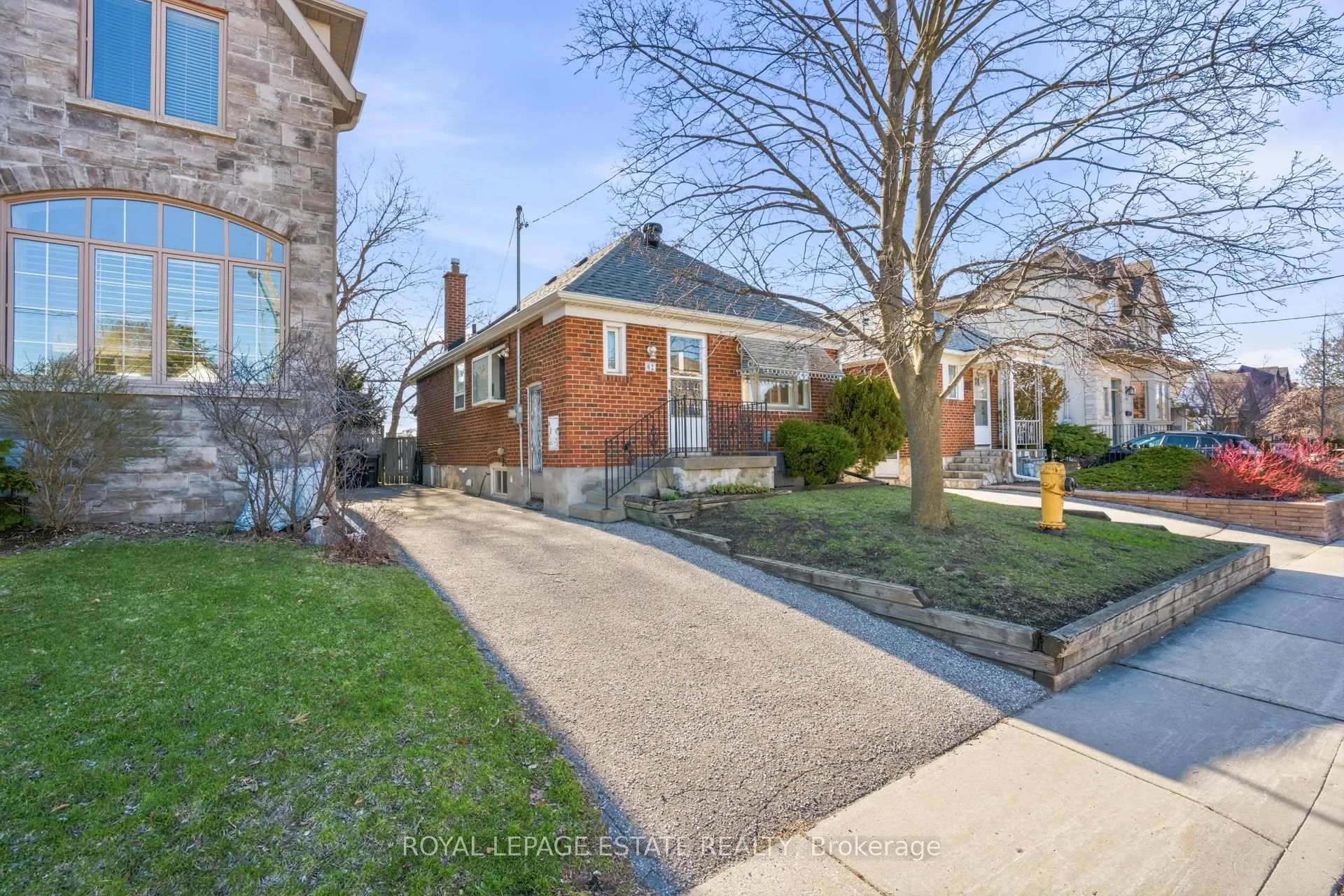 Photo 15 of 62 Binswood Avenue, Toronto, Danforth Village-East York — HOMEH