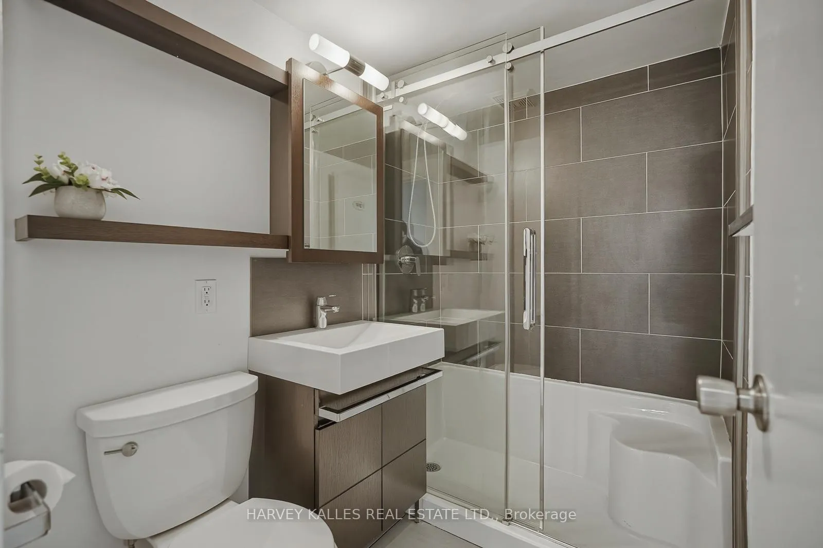 Photo 17 of Unit 206, 80 Coe Hill Drive, Toronto, High Park-Swansea — HOMEH