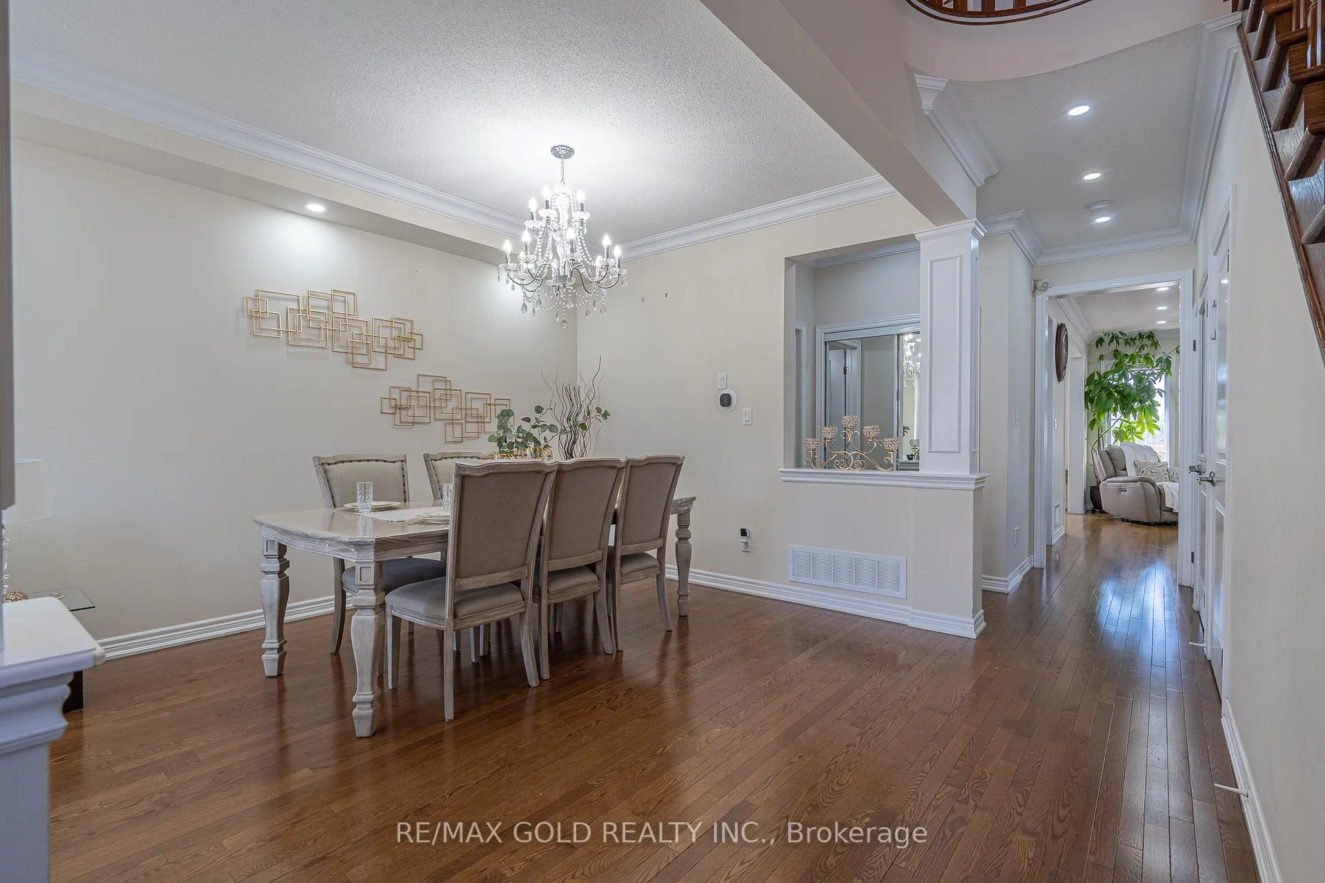 Photo 4 of 36 Naperton Drive, Brampton, Sandringham-Wellington — HOMEH