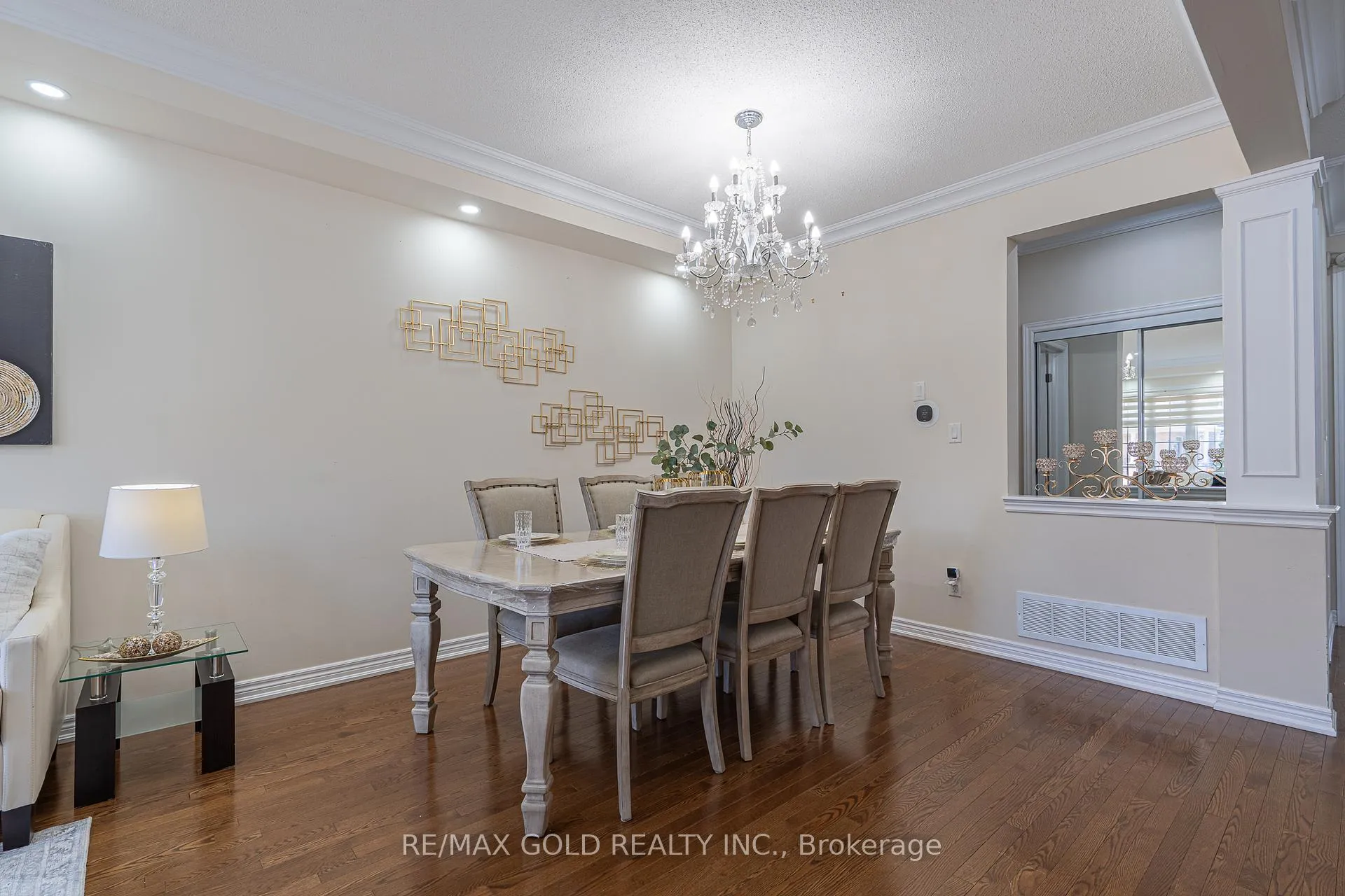 Photo 5 of 36 Naperton Drive, Brampton, Sandringham-Wellington — HOMEH