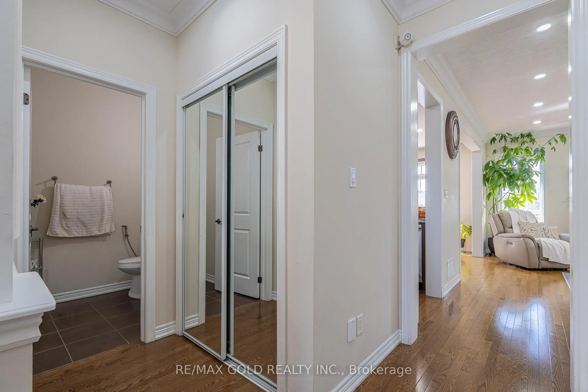 Photo 7 of 36 Naperton Drive, Brampton, Sandringham-Wellington — HOMEH