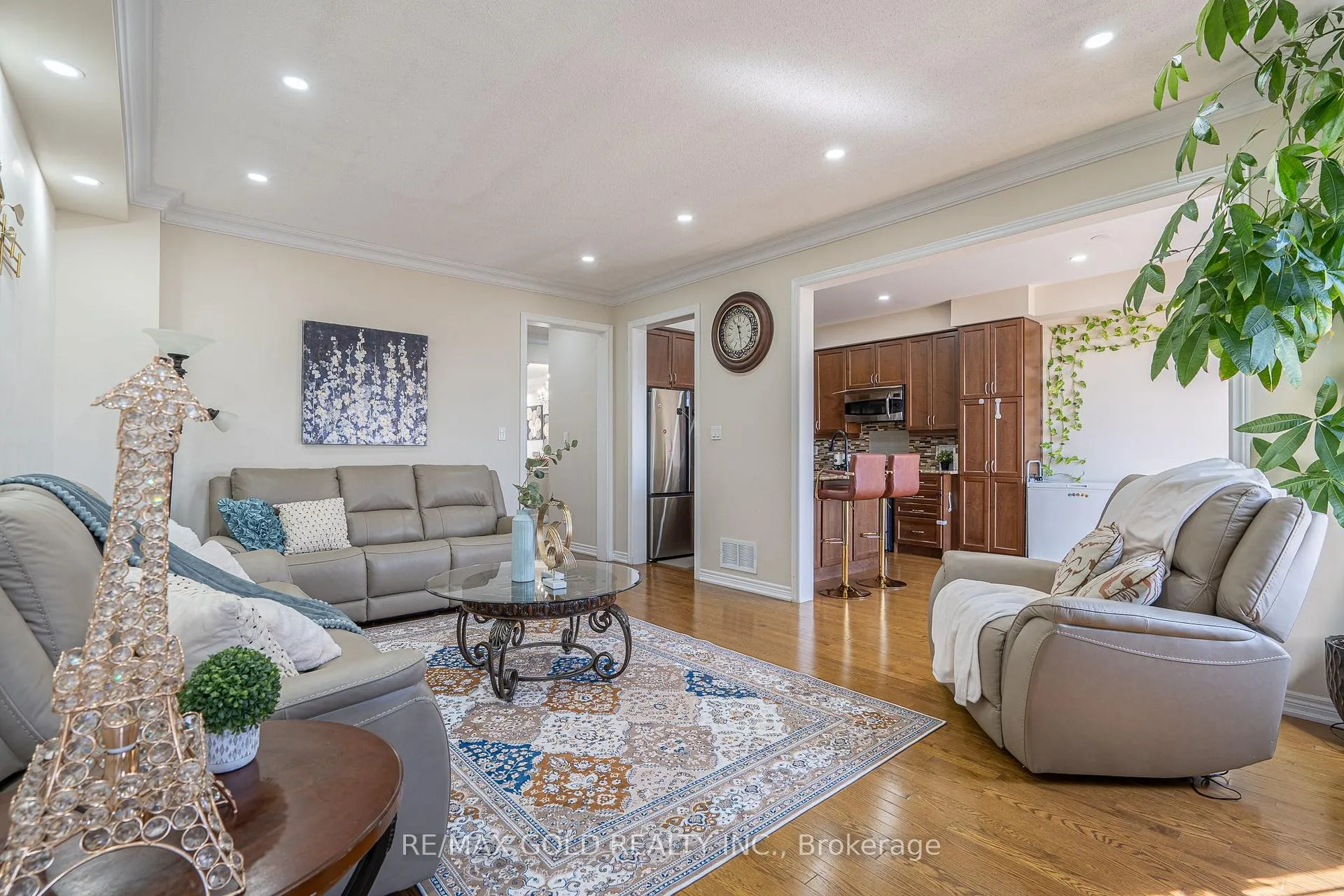 Photo 9 of 36 Naperton Drive, Brampton, Sandringham-Wellington — HOMEH