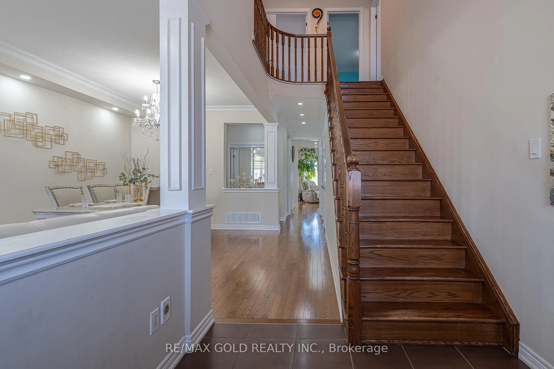 Photo 16 of 36 Naperton Drive, Brampton, Sandringham-Wellington — HOMEH