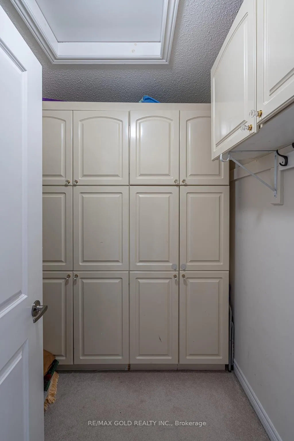 Photo 21 of 36 Naperton Drive, Brampton, Sandringham-Wellington — HOMEH