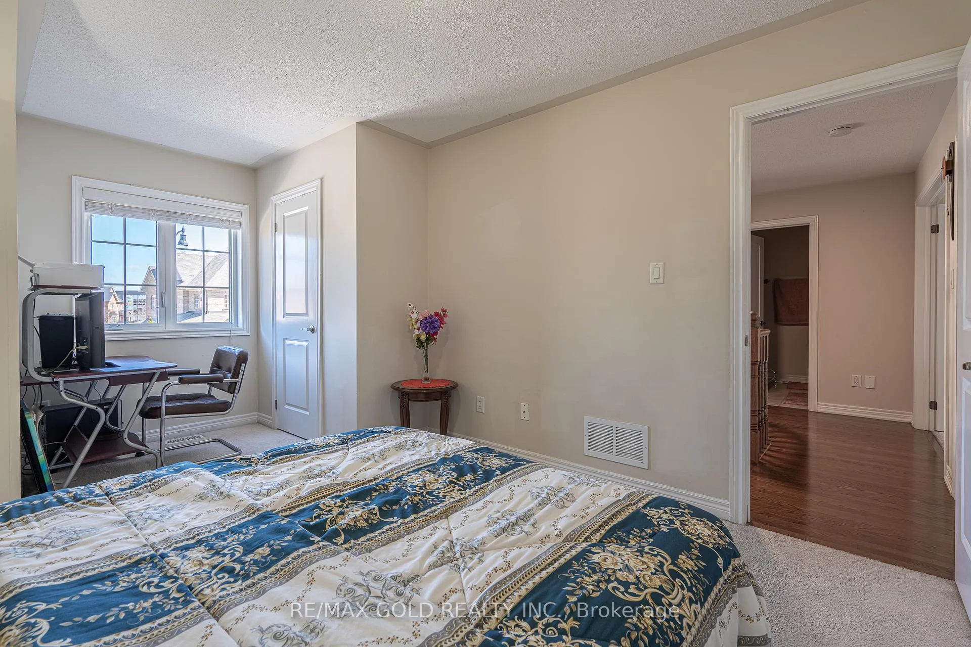 Photo 25 of 36 Naperton Drive, Brampton, Sandringham-Wellington — HOMEH