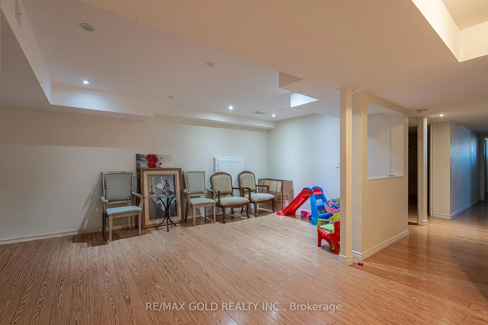 Photo 33 of 36 Naperton Drive, Brampton, Sandringham-Wellington — HOMEH