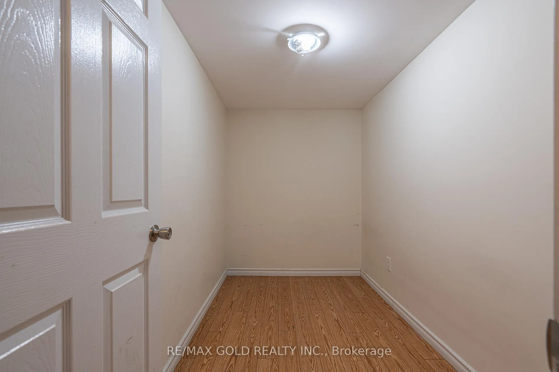 Photo 35 of 36 Naperton Drive, Brampton, Sandringham-Wellington — HOMEH