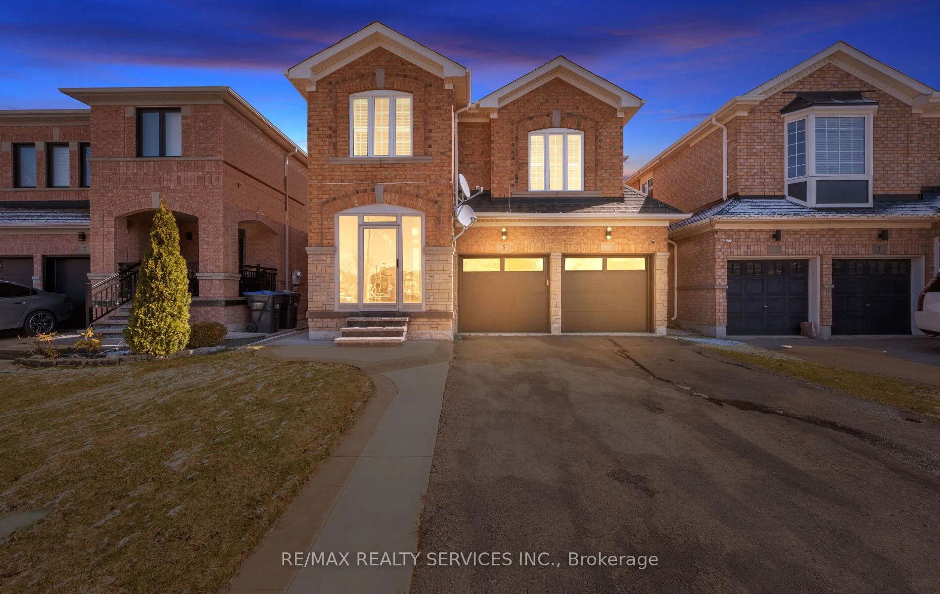 Photo 1 of 5 Thornbush Boulevard, Brampton, Fletcher's Meadow — HOMEH