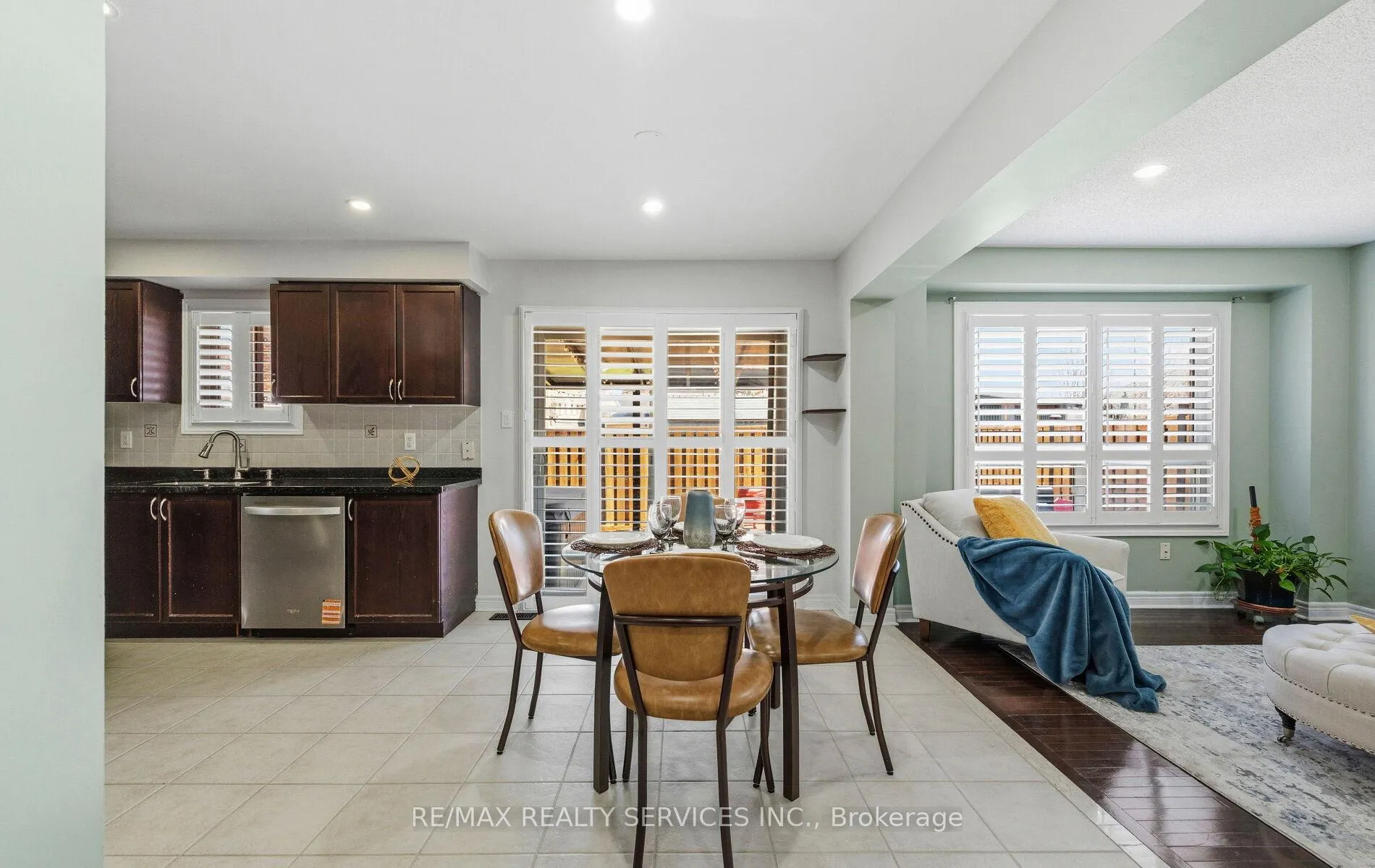 Photo 21 of 5 Thornbush Boulevard, Brampton, Fletcher's Meadow — HOMEH