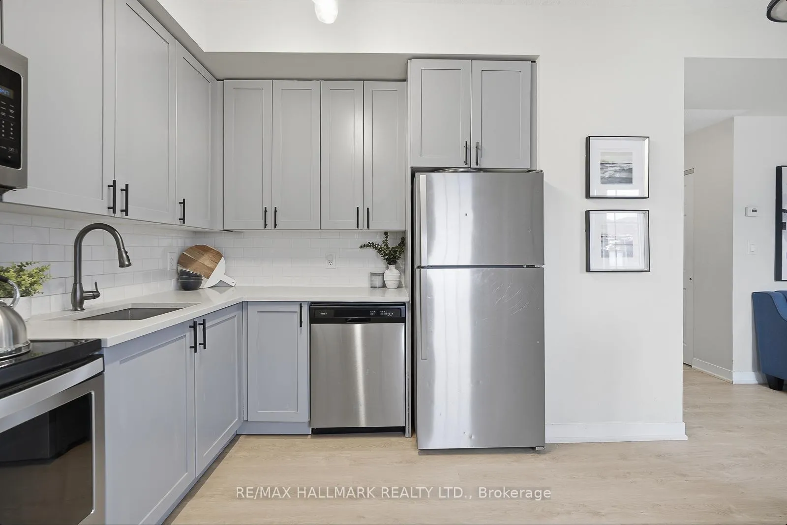 Photo 6 of Unit 2, 9 Forbes Avenue, Toronto, Keelesdale-Eglinton West — HOMEH