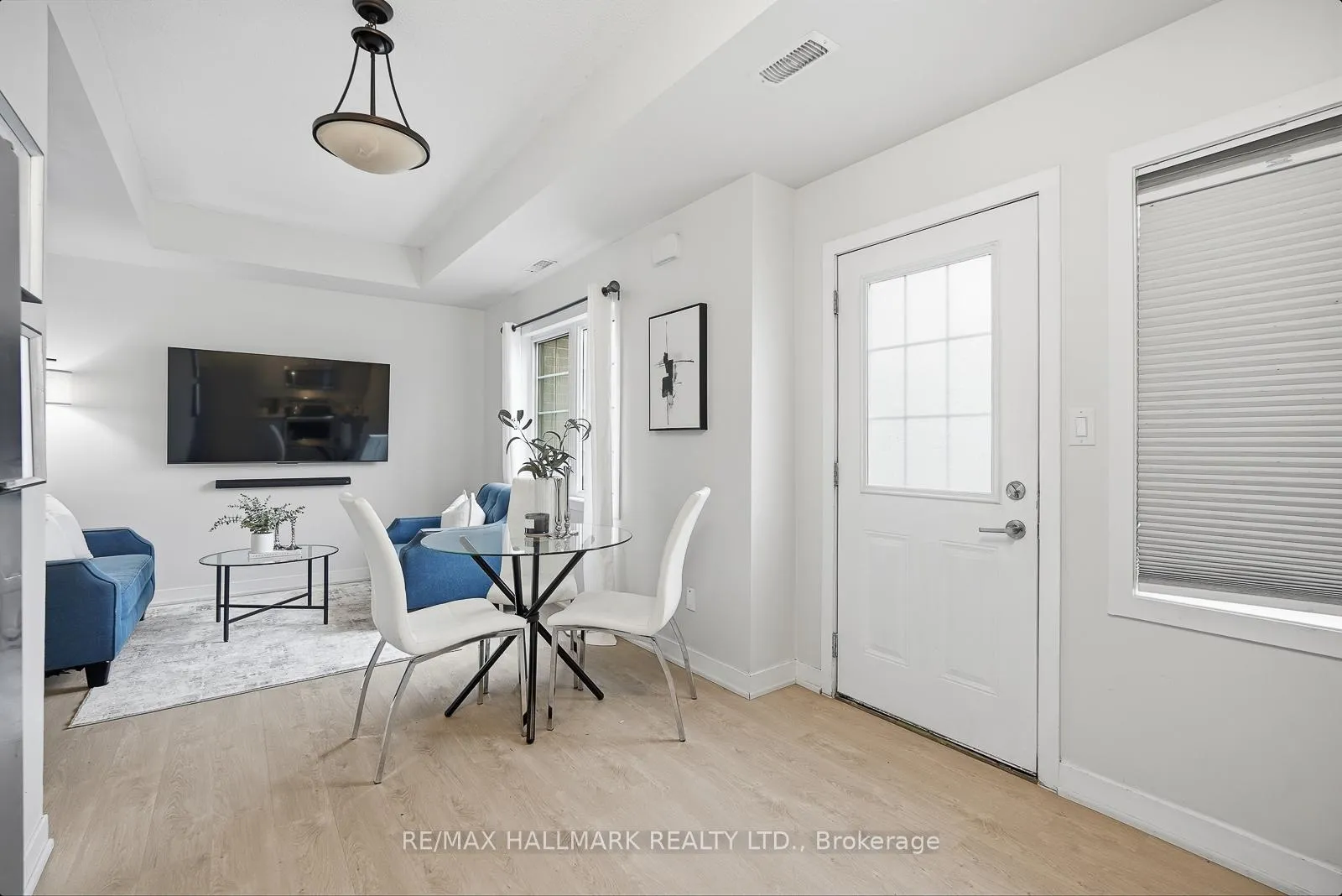 Photo 8 of Unit 2, 9 Forbes Avenue, Toronto, Keelesdale-Eglinton West — HOMEH