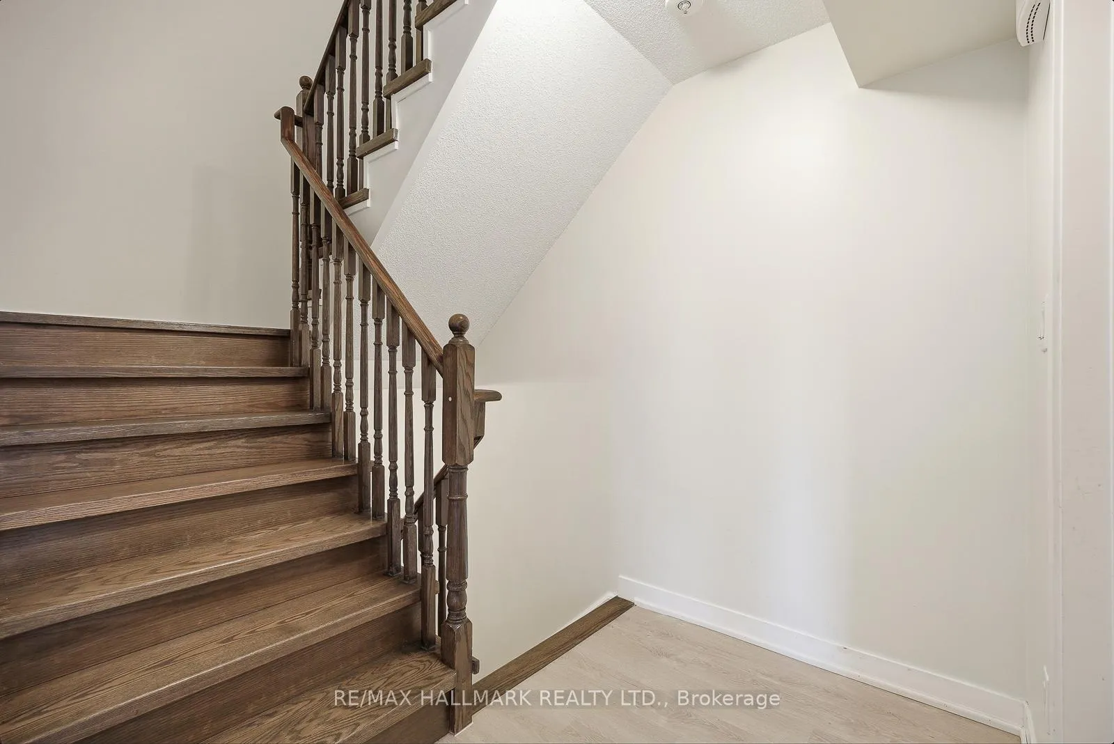 Photo 17 of Unit 2, 9 Forbes Avenue, Toronto, Keelesdale-Eglinton West — HOMEH