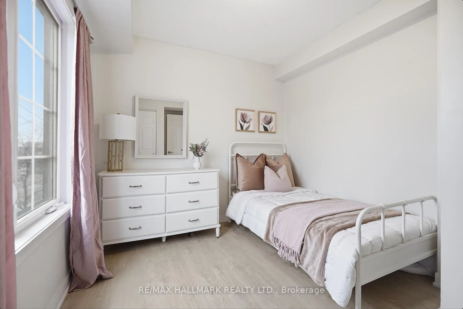 Photo 20 of Unit 2, 9 Forbes Avenue, Toronto, Keelesdale-Eglinton West — HOMEH