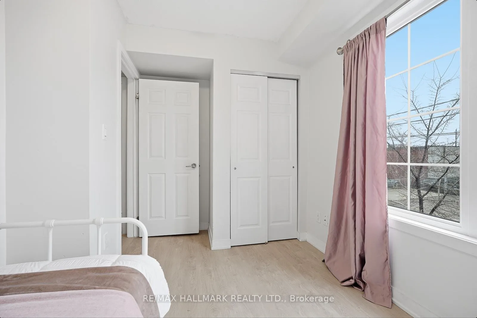 Photo 21 of Unit 2, 9 Forbes Avenue, Toronto, Keelesdale-Eglinton West — HOMEH