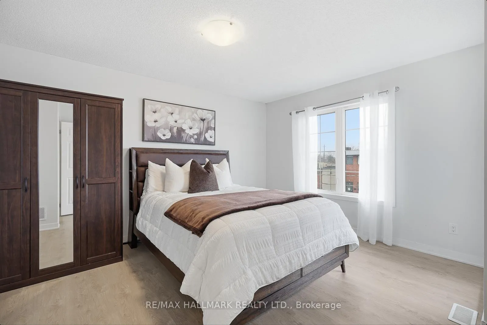 Photo 26 of Unit 2, 9 Forbes Avenue, Toronto, Keelesdale-Eglinton West — HOMEH