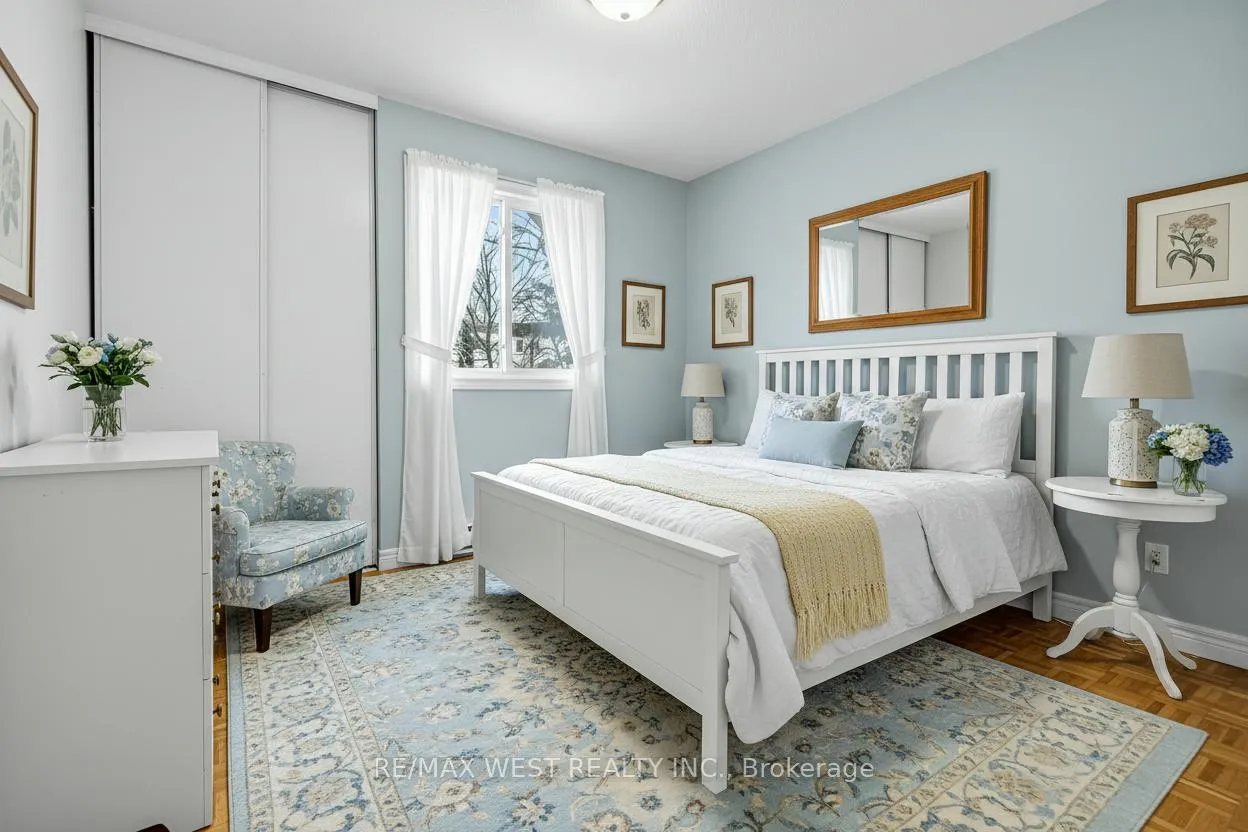 Photo 10 of Unit 117, 246 Milestone Crescent, Aurora, Aurora Village — HOMEH