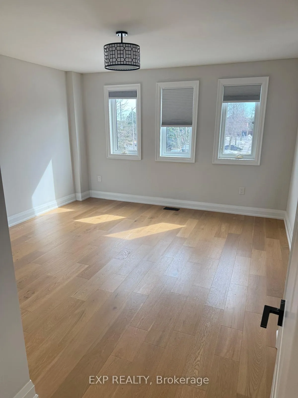 Photo 15 of 1143 Beaver Valley Crescent, Oshawa, Northglen — HOMEH