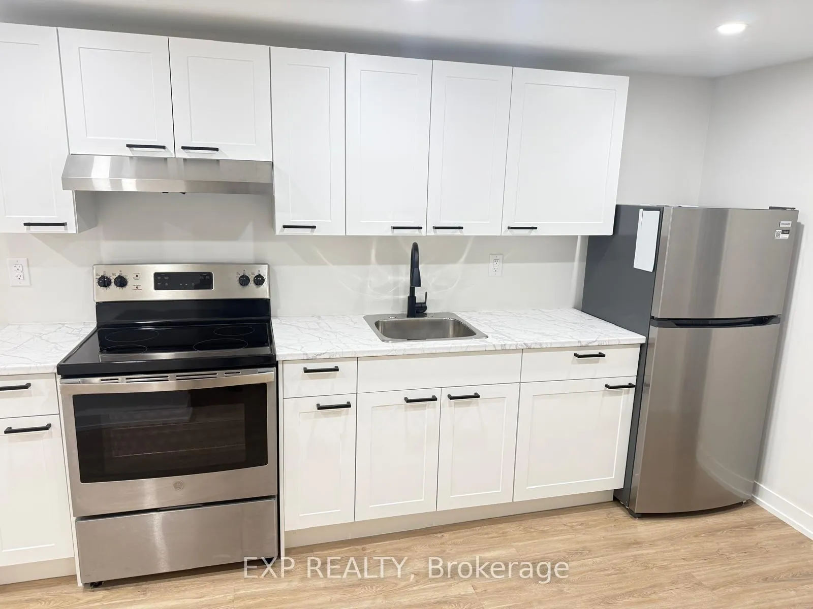 Photo 16 of 1143 Beaver Valley Crescent, Oshawa, Northglen — HOMEH