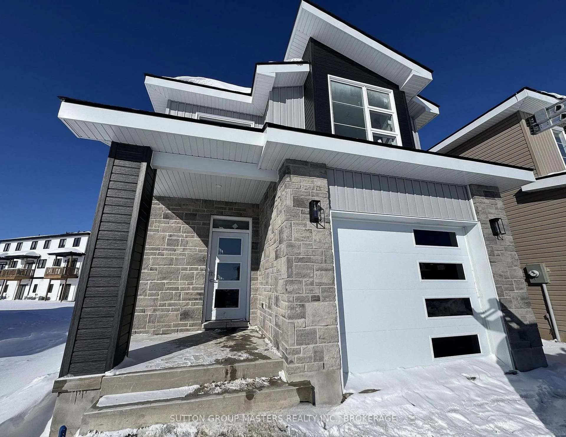 Photo 1 of 230 Dr Richard James Crescent, Loyalist, Amherstview — HOMEH