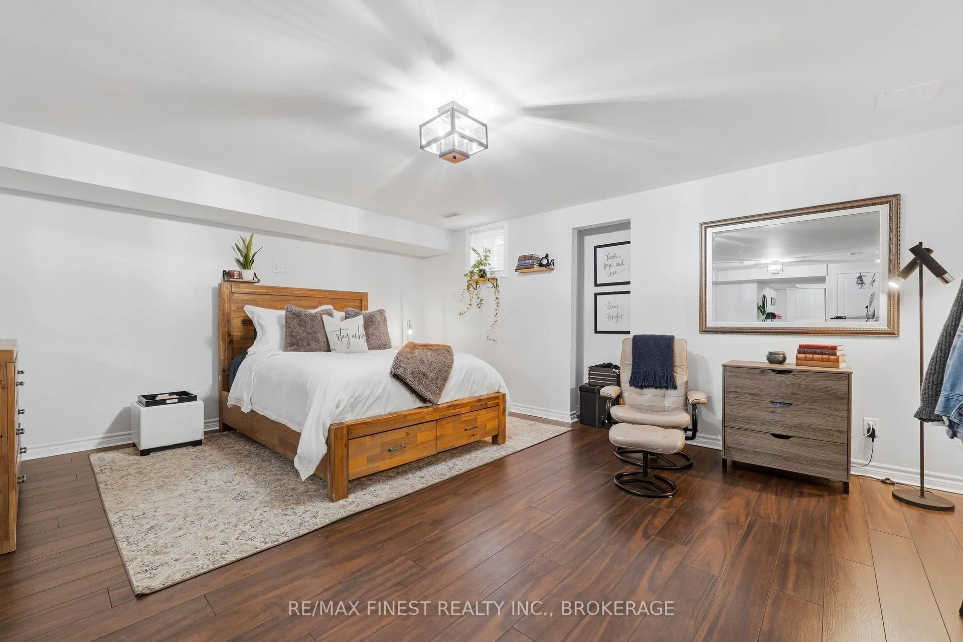 Photo 20 of 1298 Carfa Crescent, Kingston, City Northwest — HOMEH