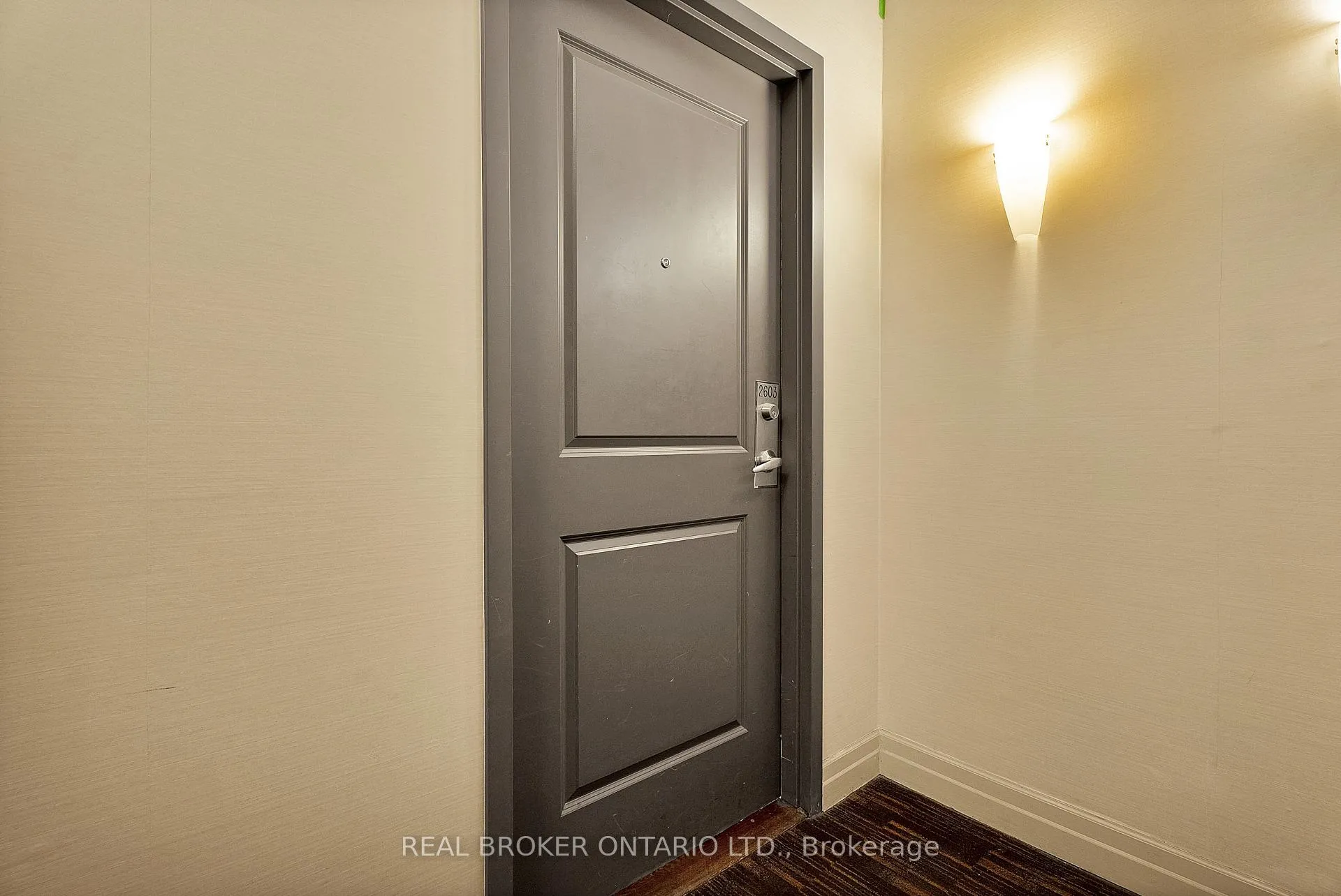 Photo 2 of Unit 2603, 628 Fleet Street, Toronto, Niagara — HOMEH
