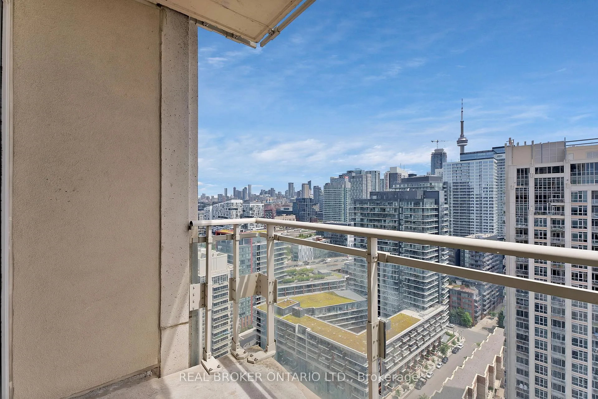 Photo 17 of Unit 2603, 628 Fleet Street, Toronto, Niagara — HOMEH